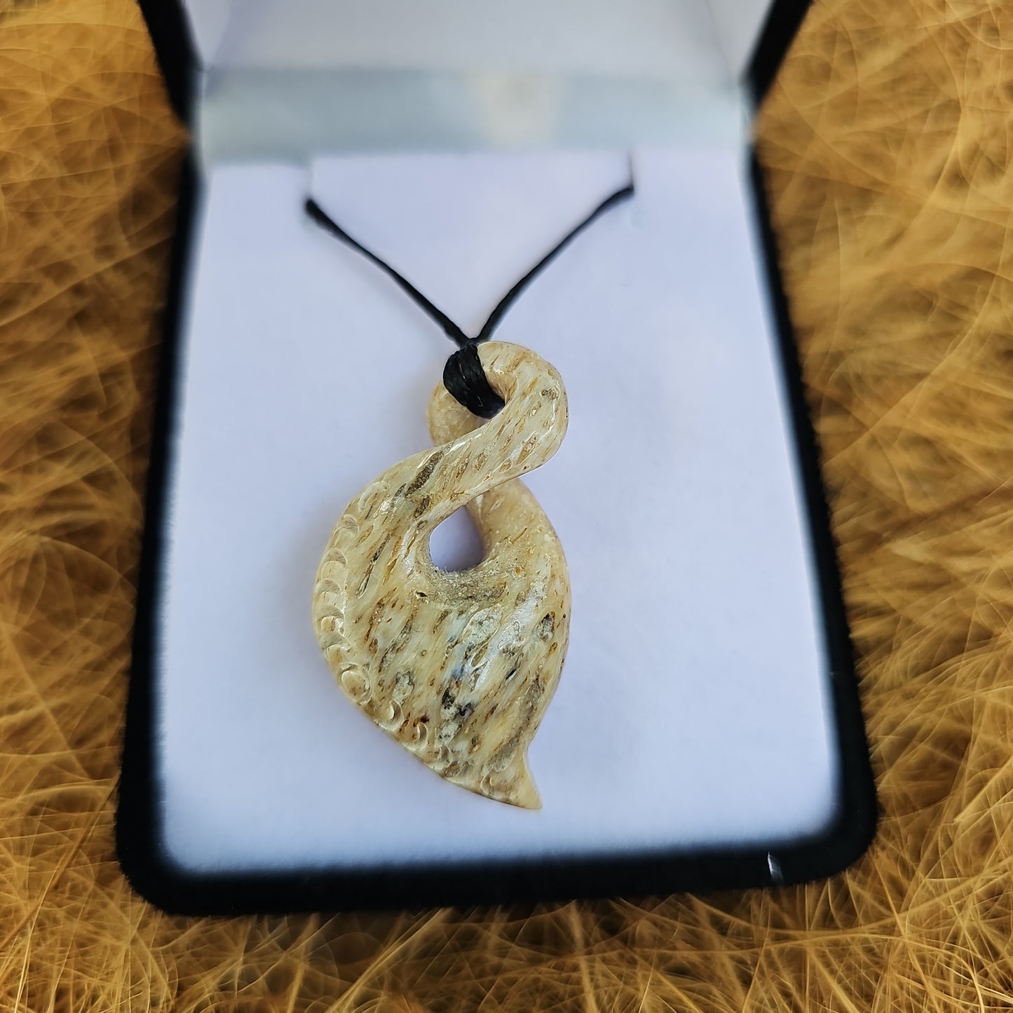 Whale bone - twist - Rivendell Shop