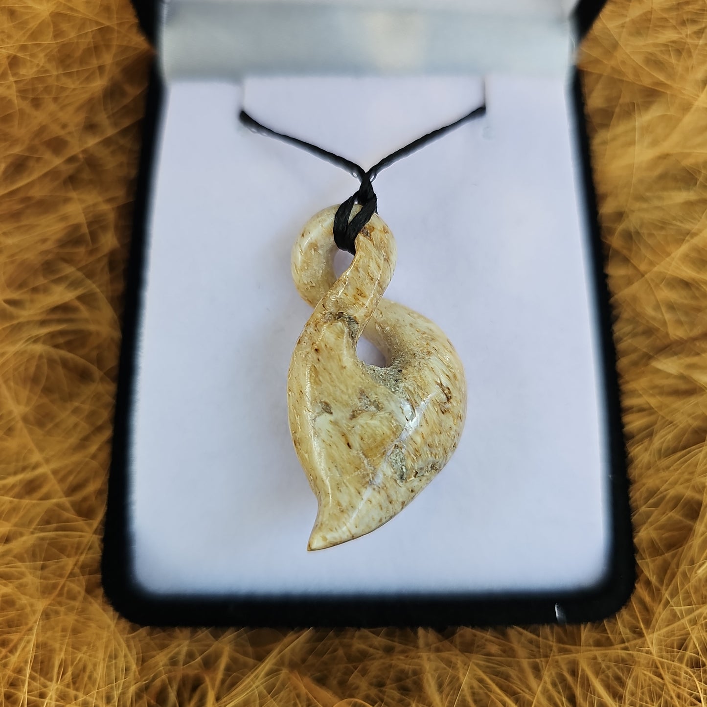 Whale bone - twist - Rivendell Shop