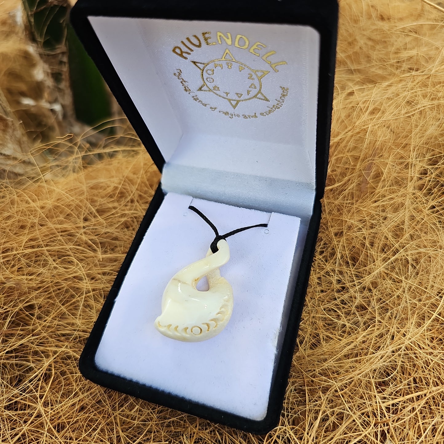 Whale bone - twist - Rivendell Shop