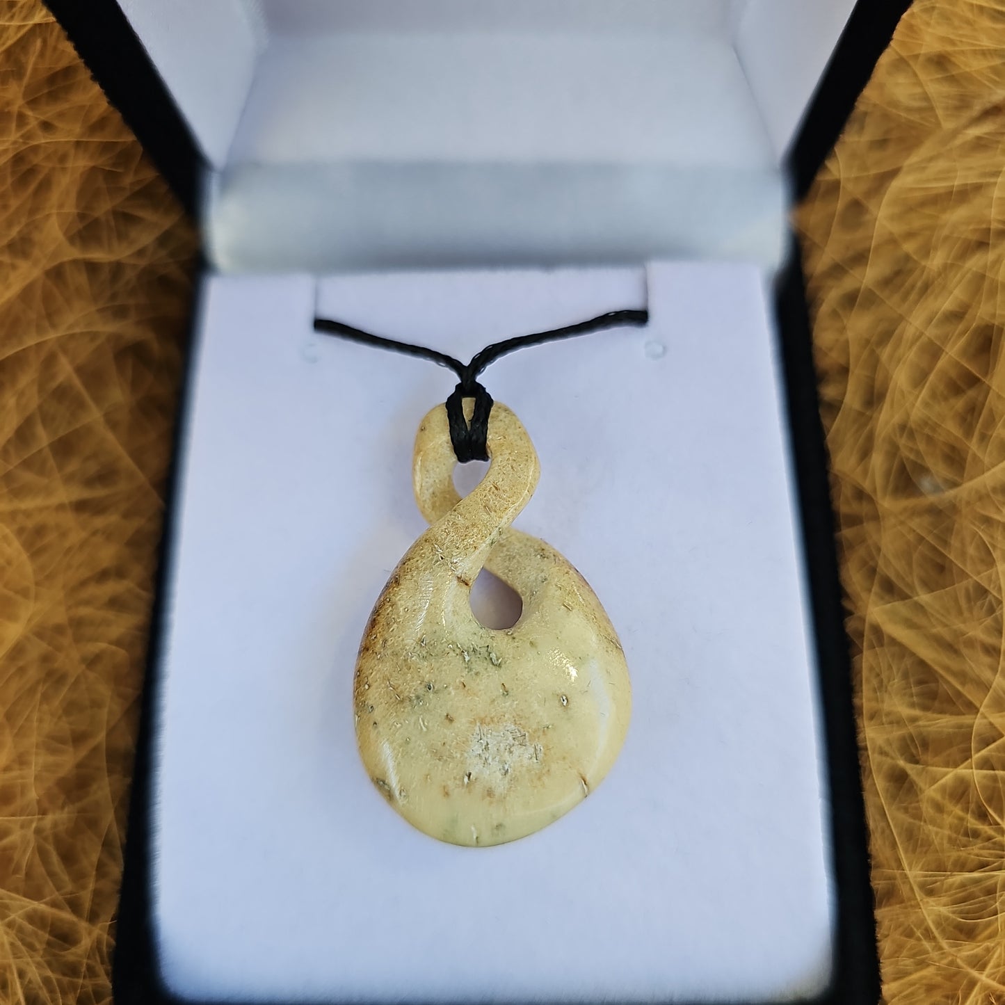 Whale bone - Twist - Rivendell Shop