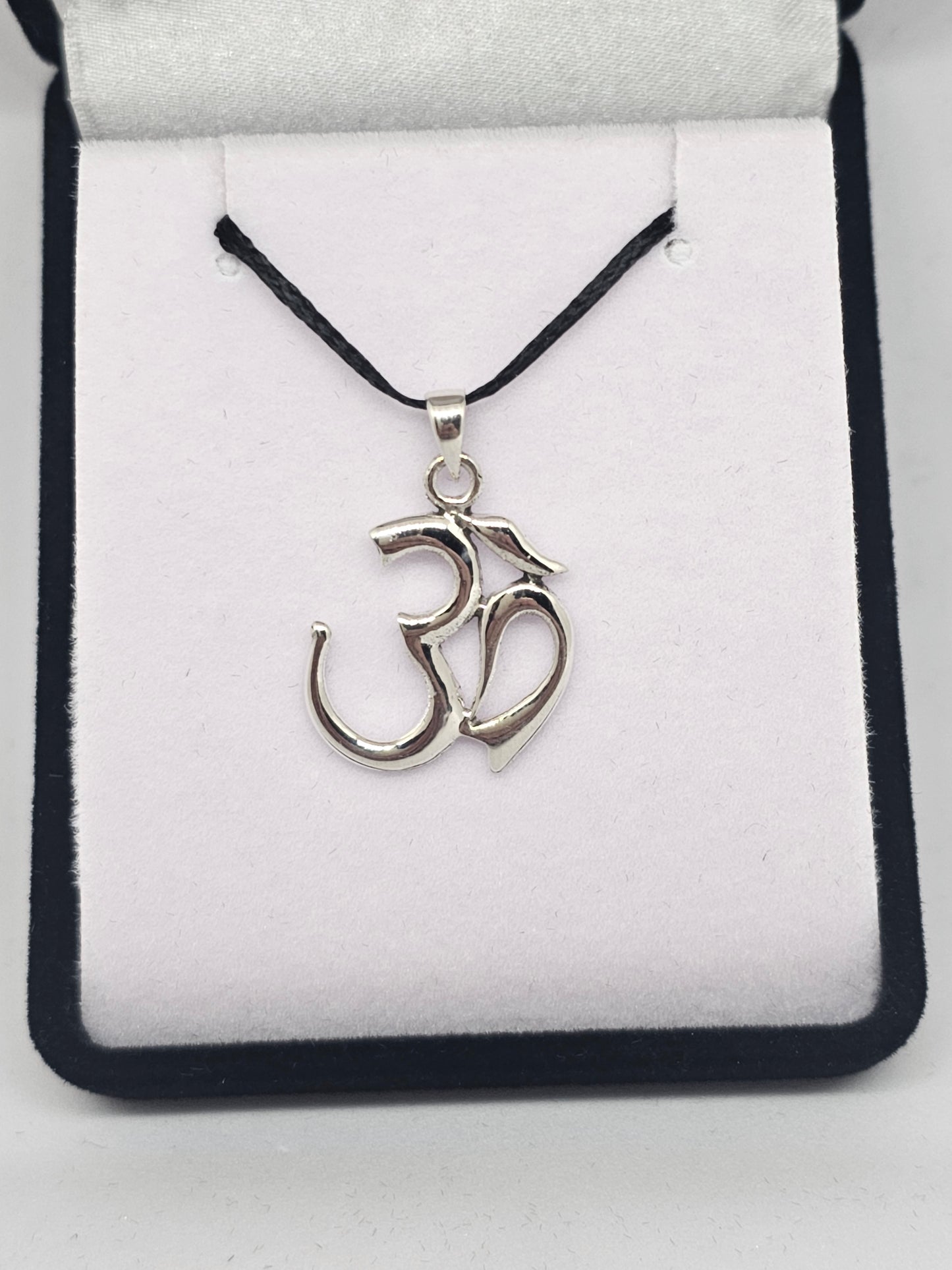 Om Pendant - Rivendell Shop