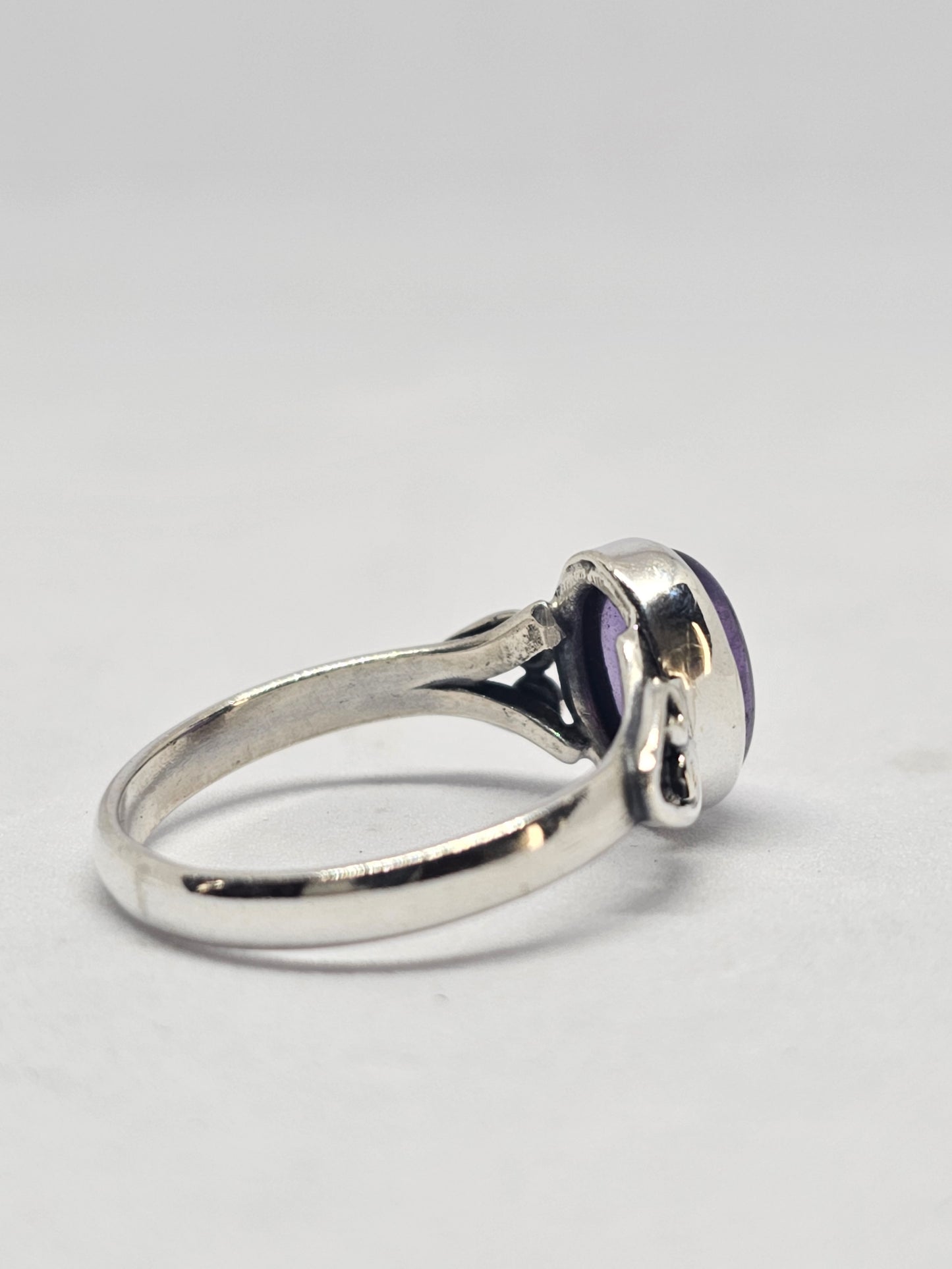 Amethyst Ring - Rivendell Shop