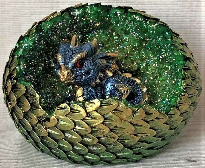 Blue Dragon in blue egg with LED - Rivendell Shop