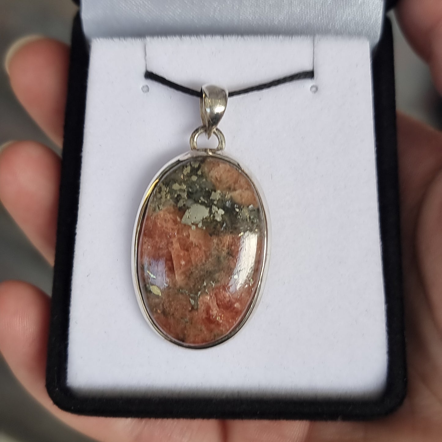 Rhodonite pendant - Rivendell Shop