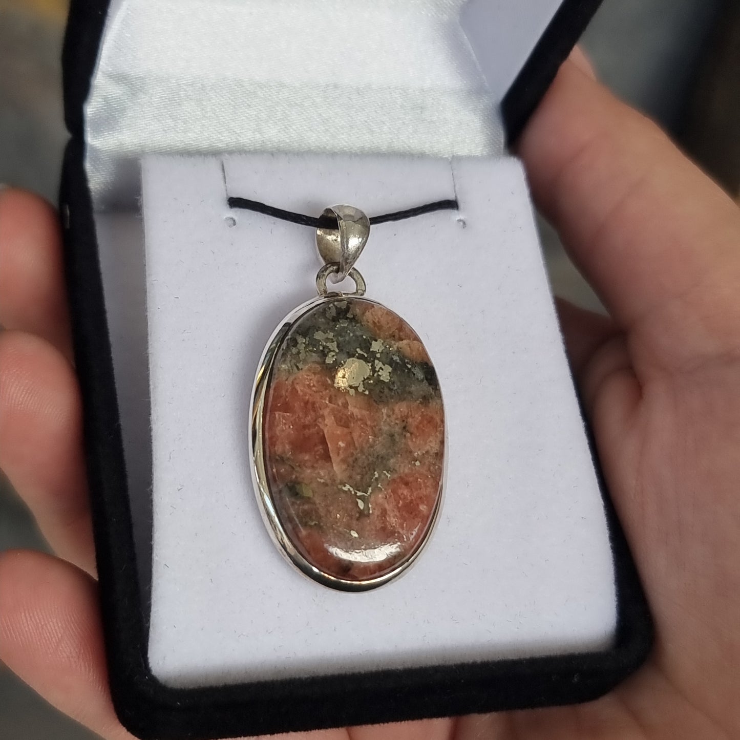 Rhodonite pendant - Rivendell Shop