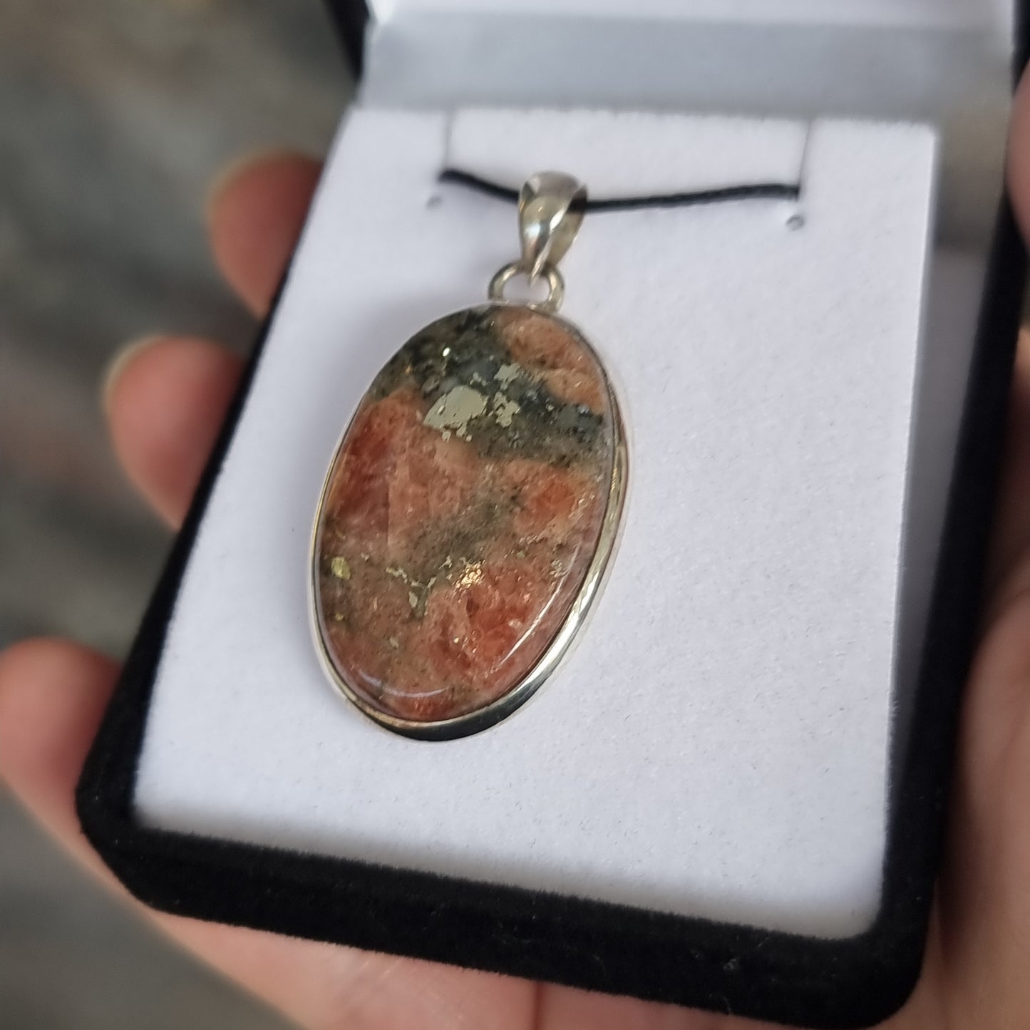Rhodonite pendant - Rivendell Shop