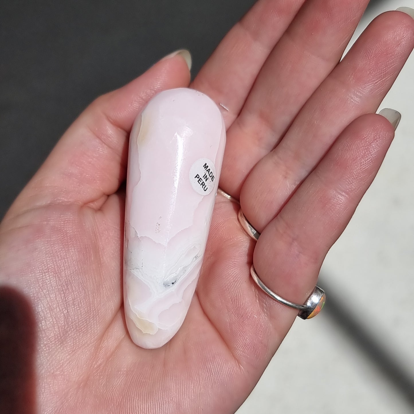 Mangano calcite wand - Rivendell Shop