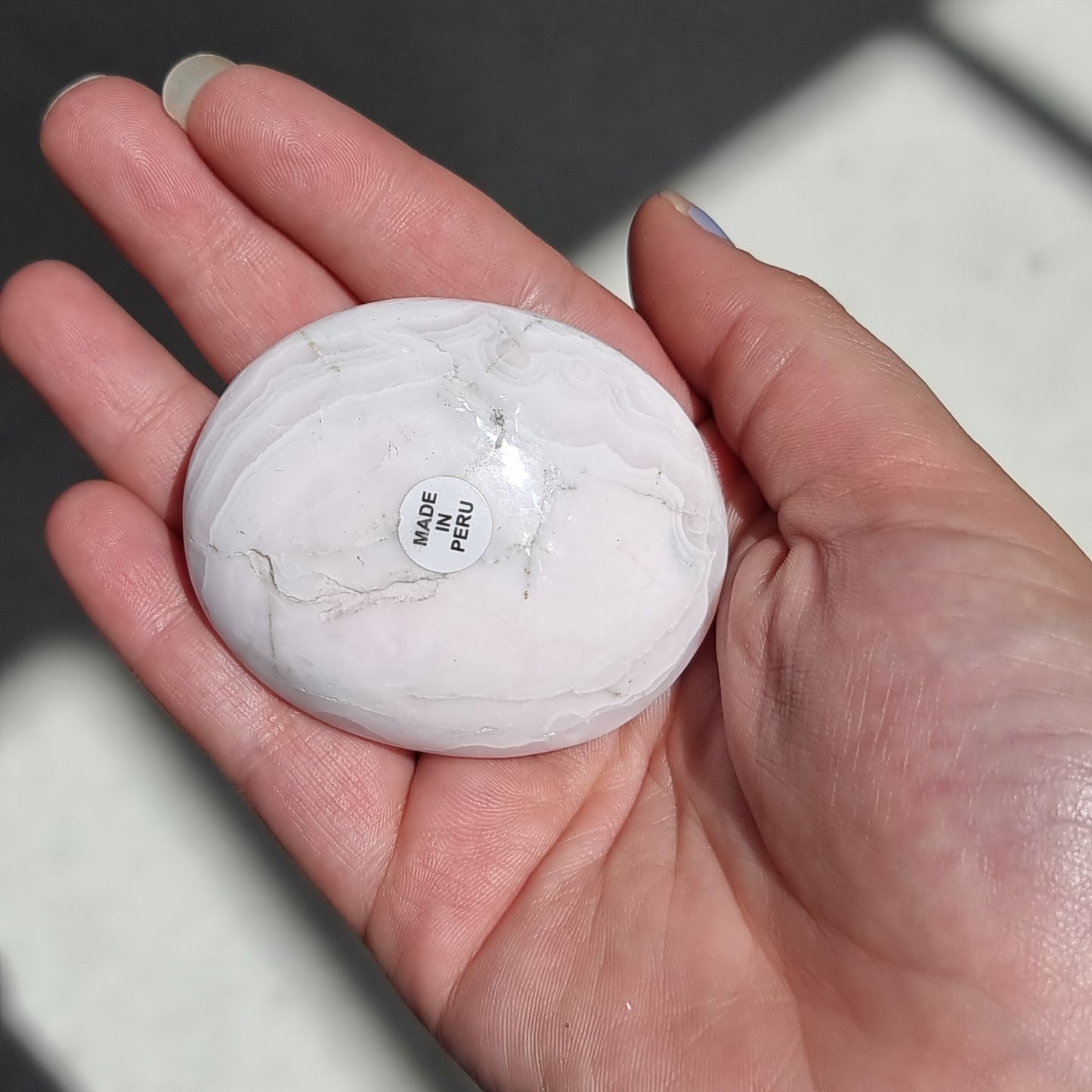 Mangano calcite palmstone - Rivendell Shop