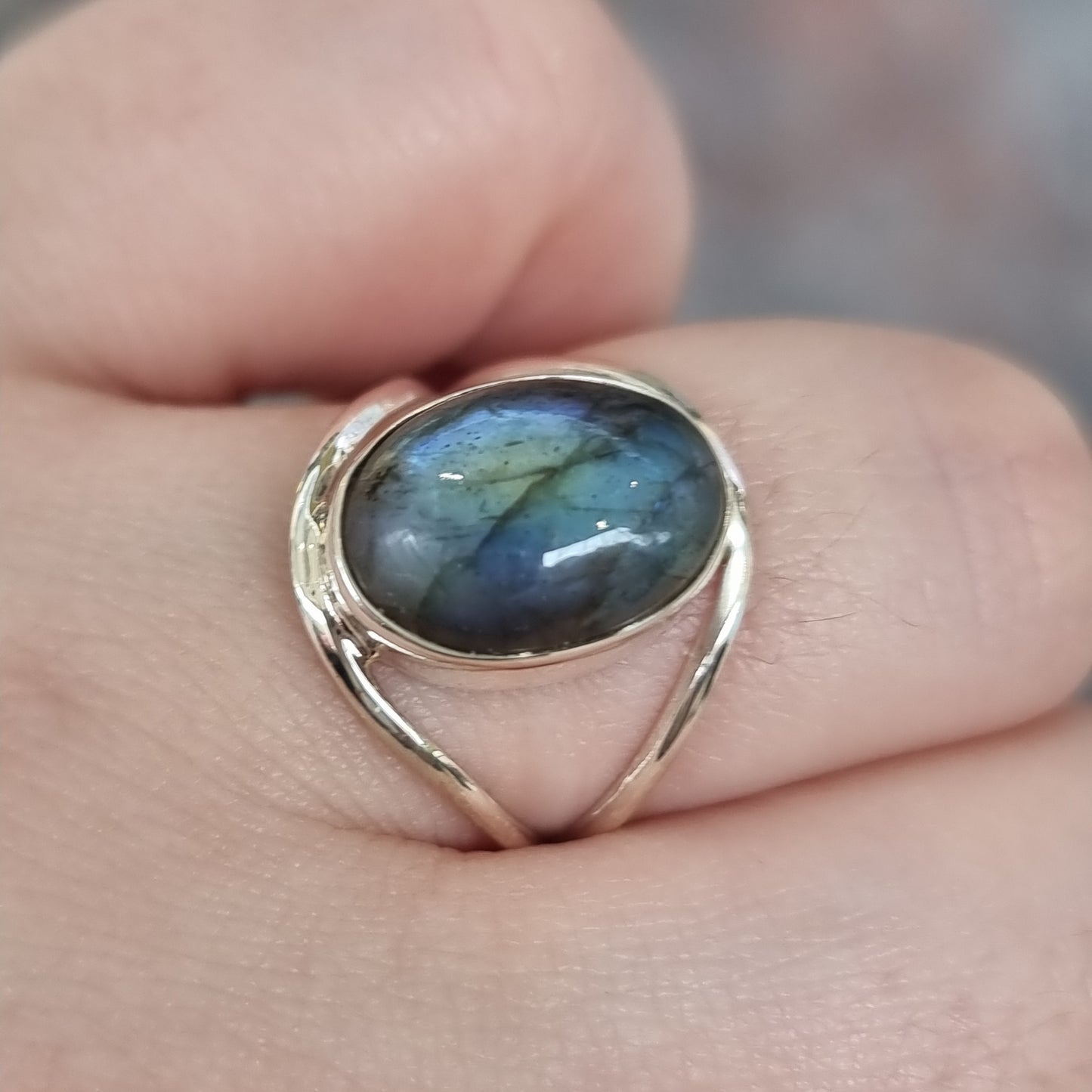 Labradorite ring - Rivendell Shop
