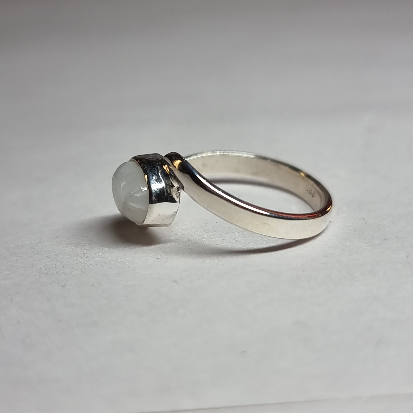 Moonstone ring - Rivendell Shop