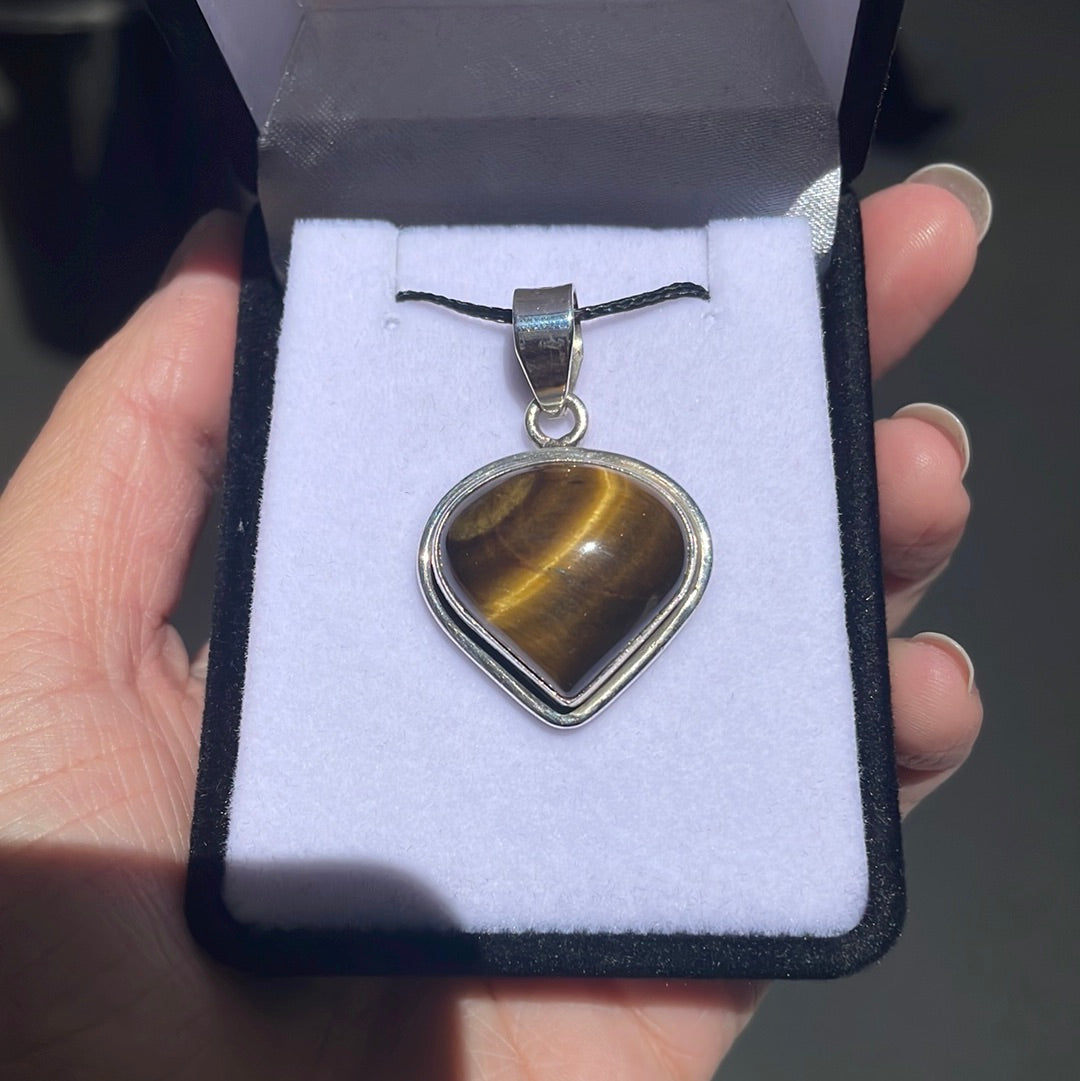 Tiger’s eye sterling silver pendant - Rivendell Shop