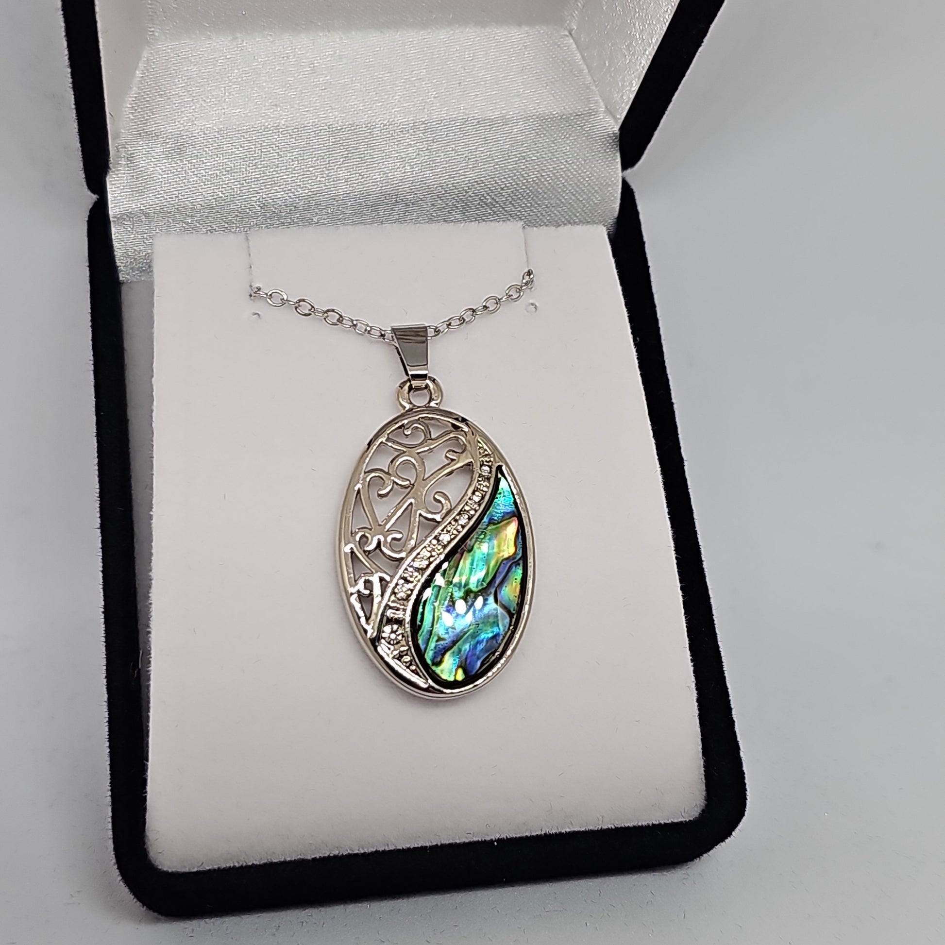 Paua pendant - oval - Rivendell Shop