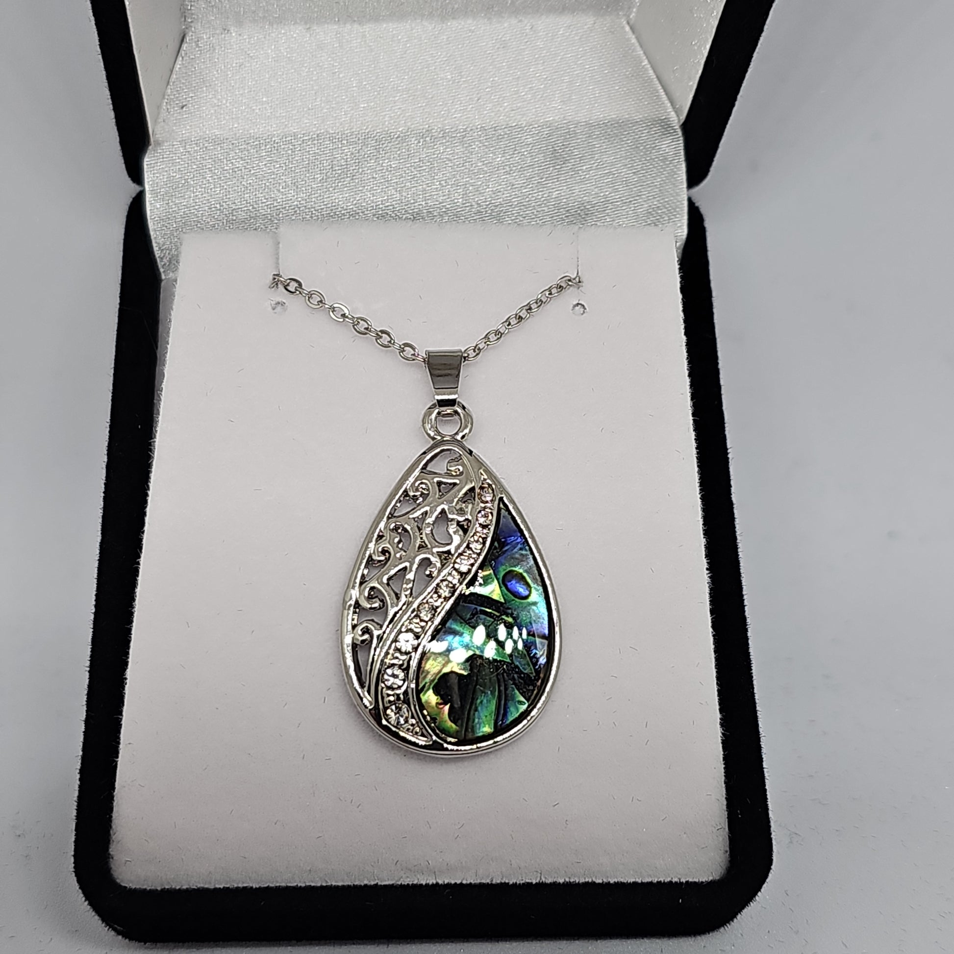 Paua pendant - tear drop - Rivendell Shop