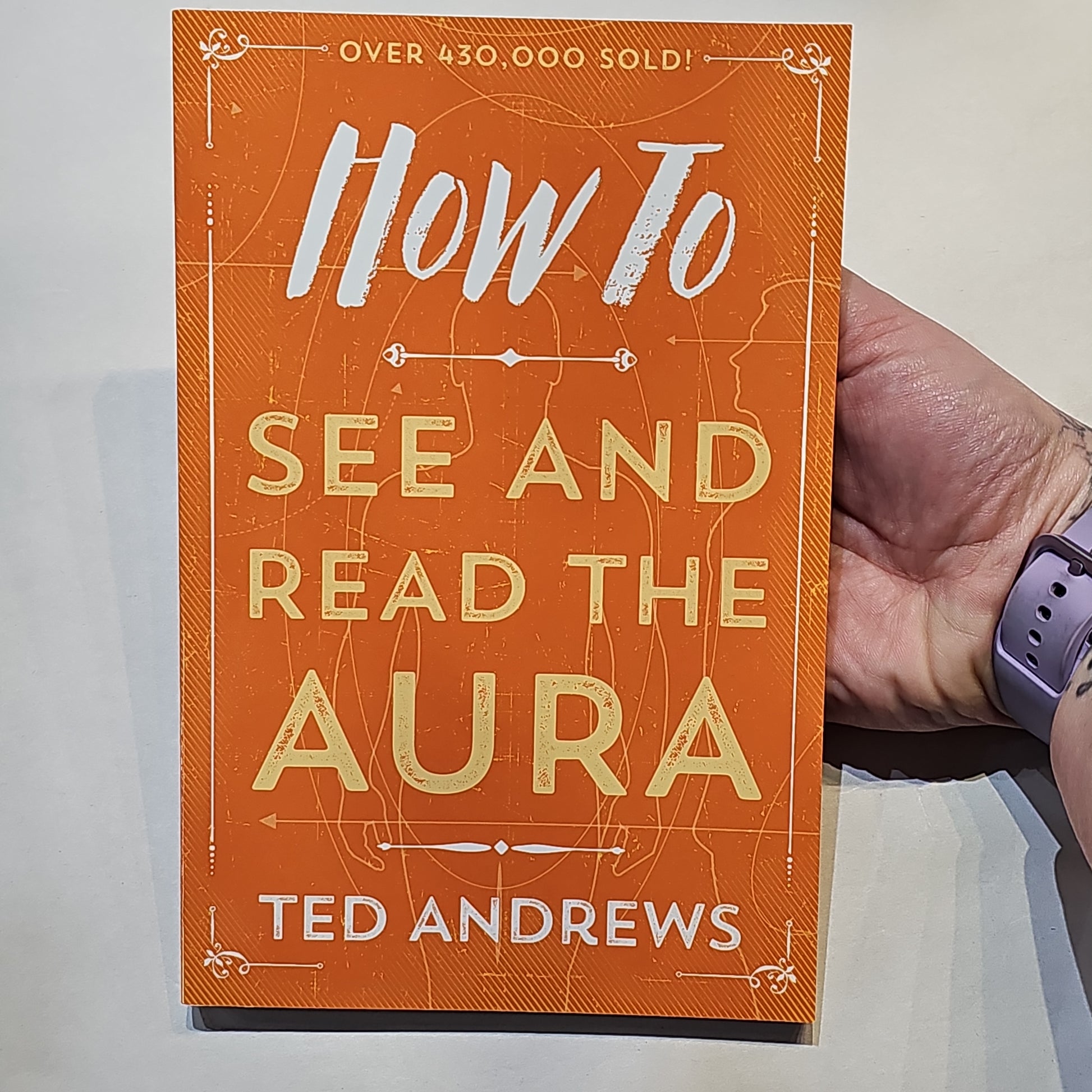 How to See and Read the Aura - Rivendell Shop