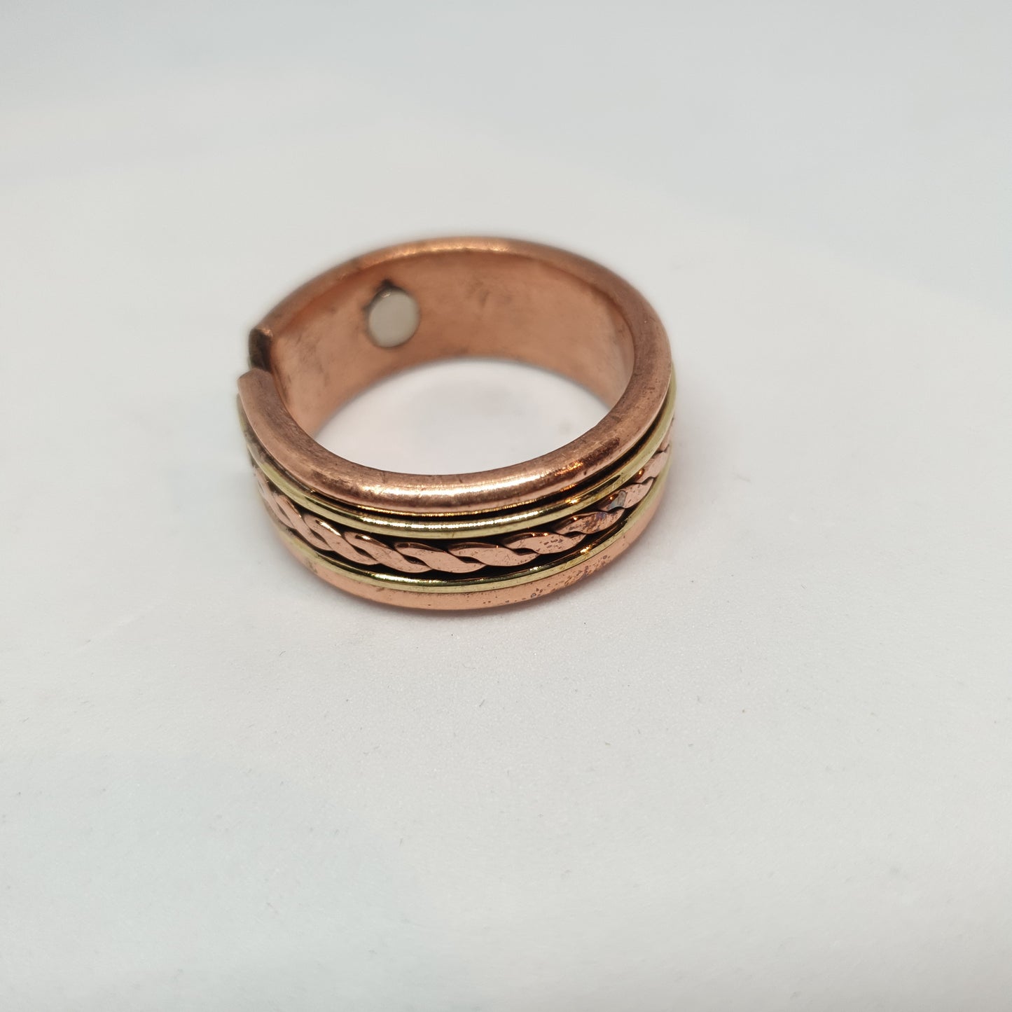 Twist Copper Magnetic Ring - Rivendell Shop