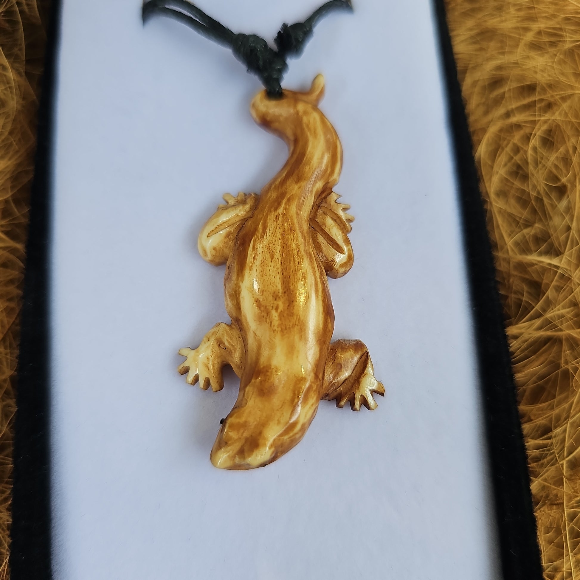 Lizard Bone Carving - Rivendell Shop