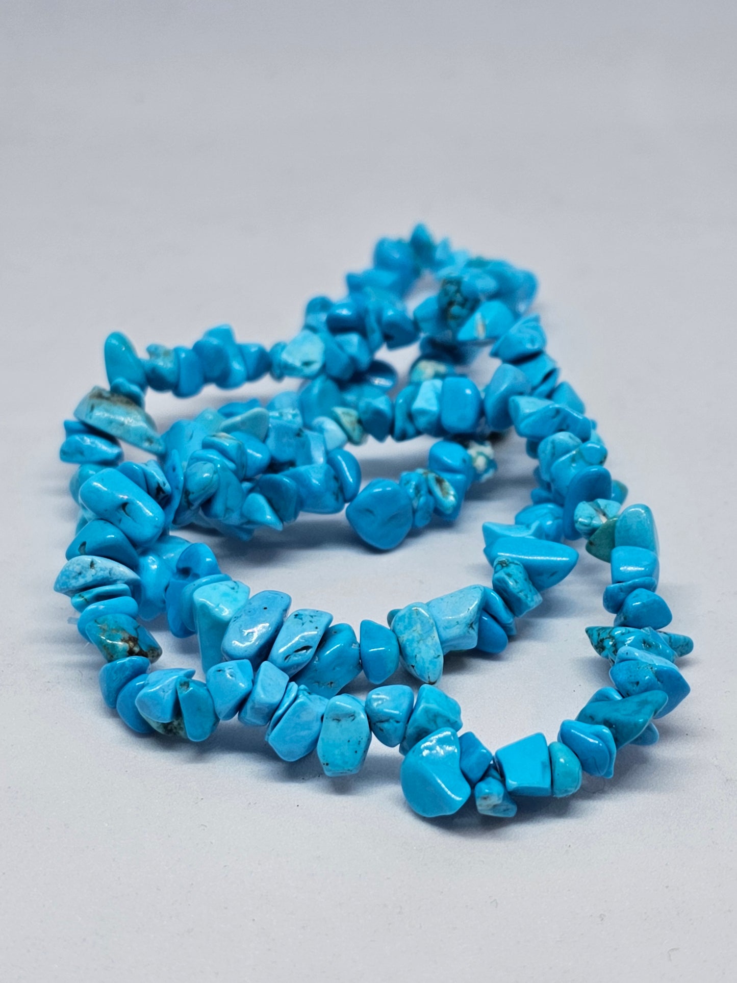 Blue Howlite Chip Crystal Bracelet - Rivendell Shop