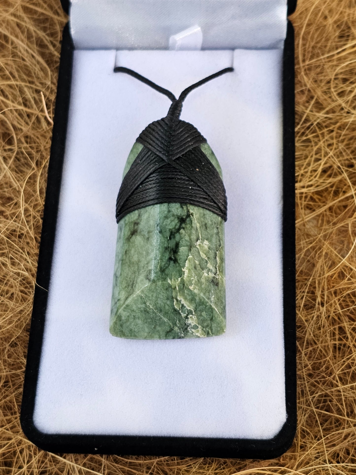 Greenstone Toki Pendant - Rivendell Shop