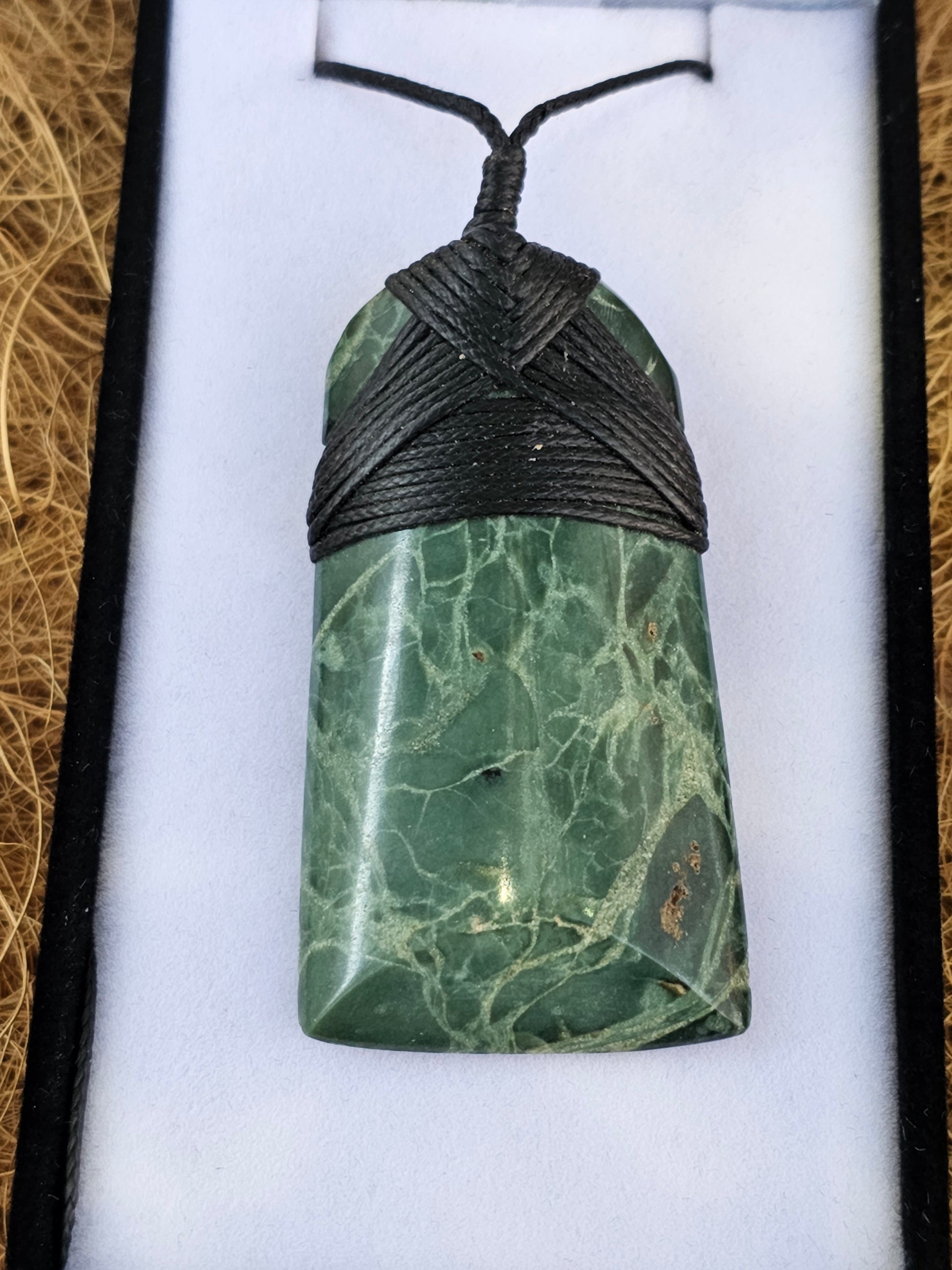 Greenstone Toki Pendant - Rivendell Shop