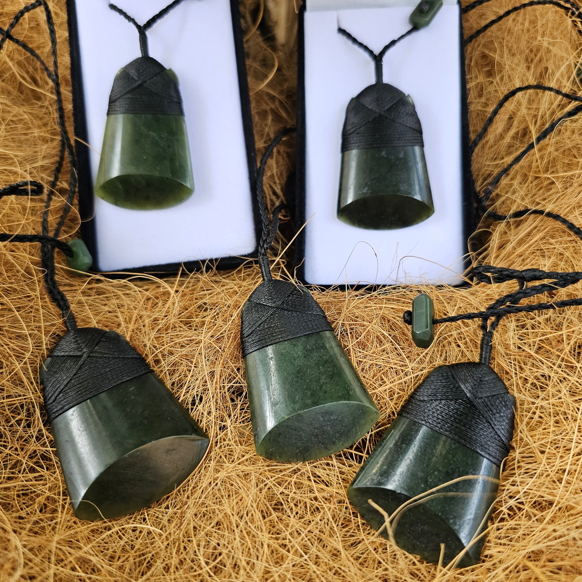 Greenstone pendant - Rivendell Shop