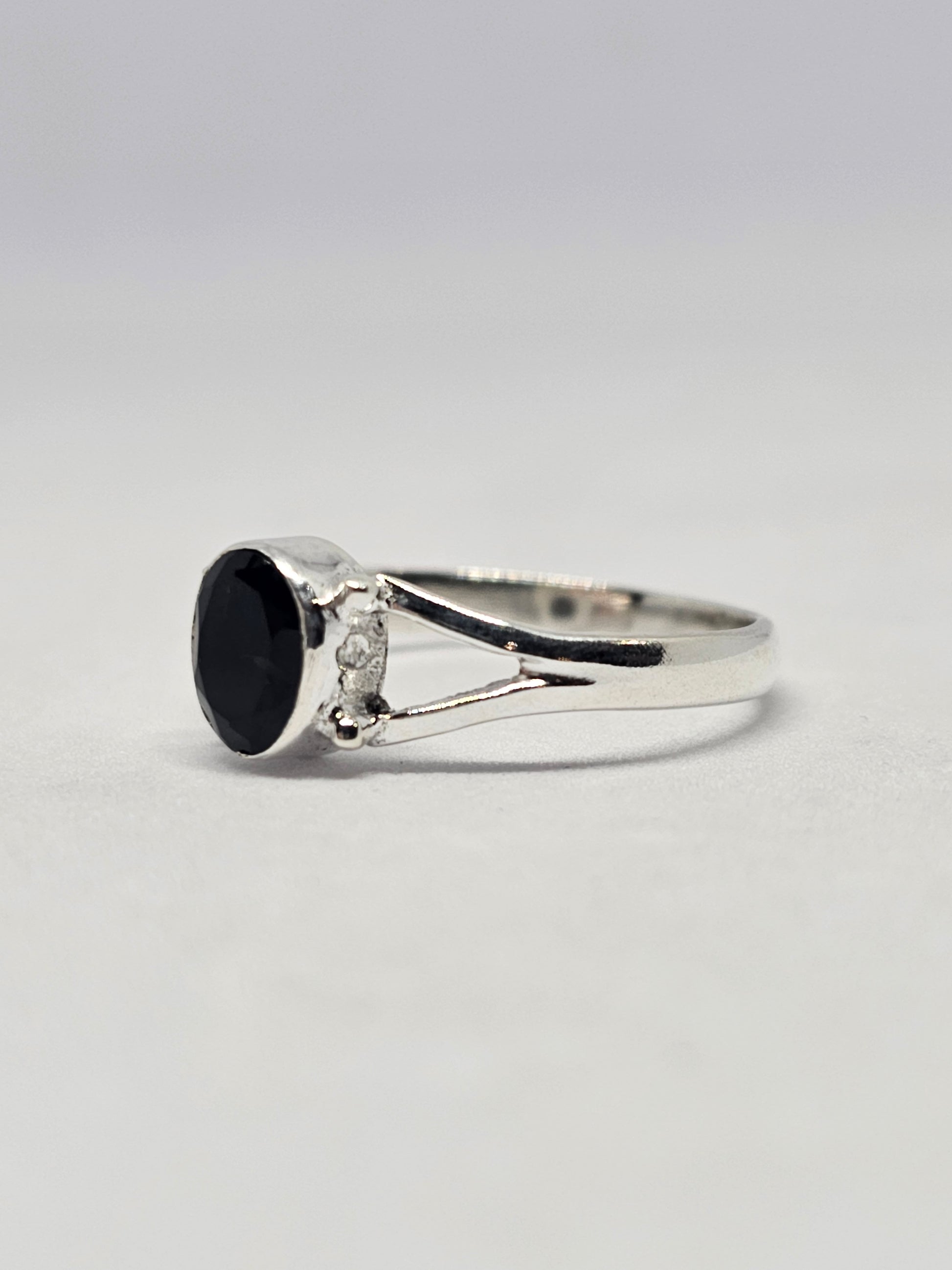 Onyx Ring - Rivendell Shop