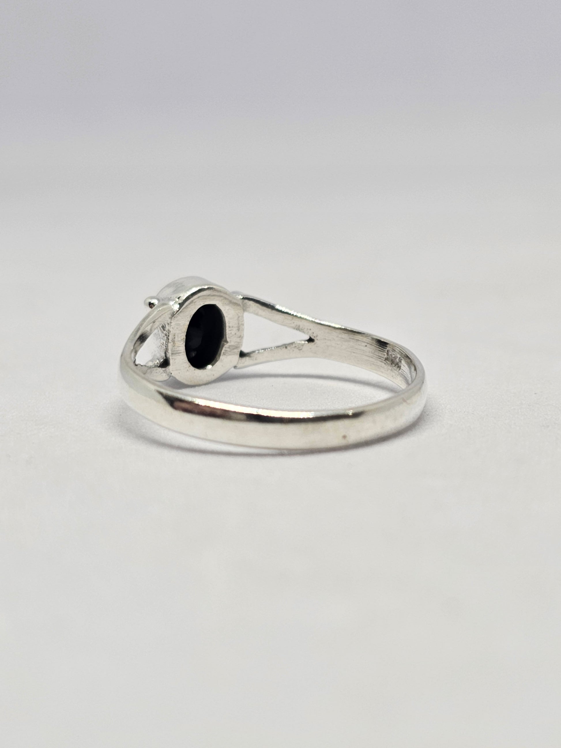 Onyx Ring - Rivendell Shop