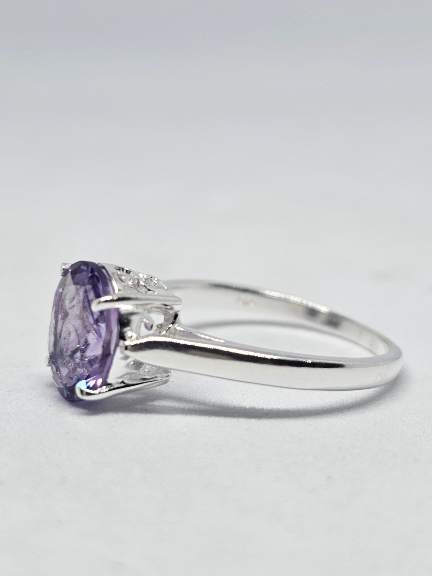 Amethyst ring - Rivendell Shop