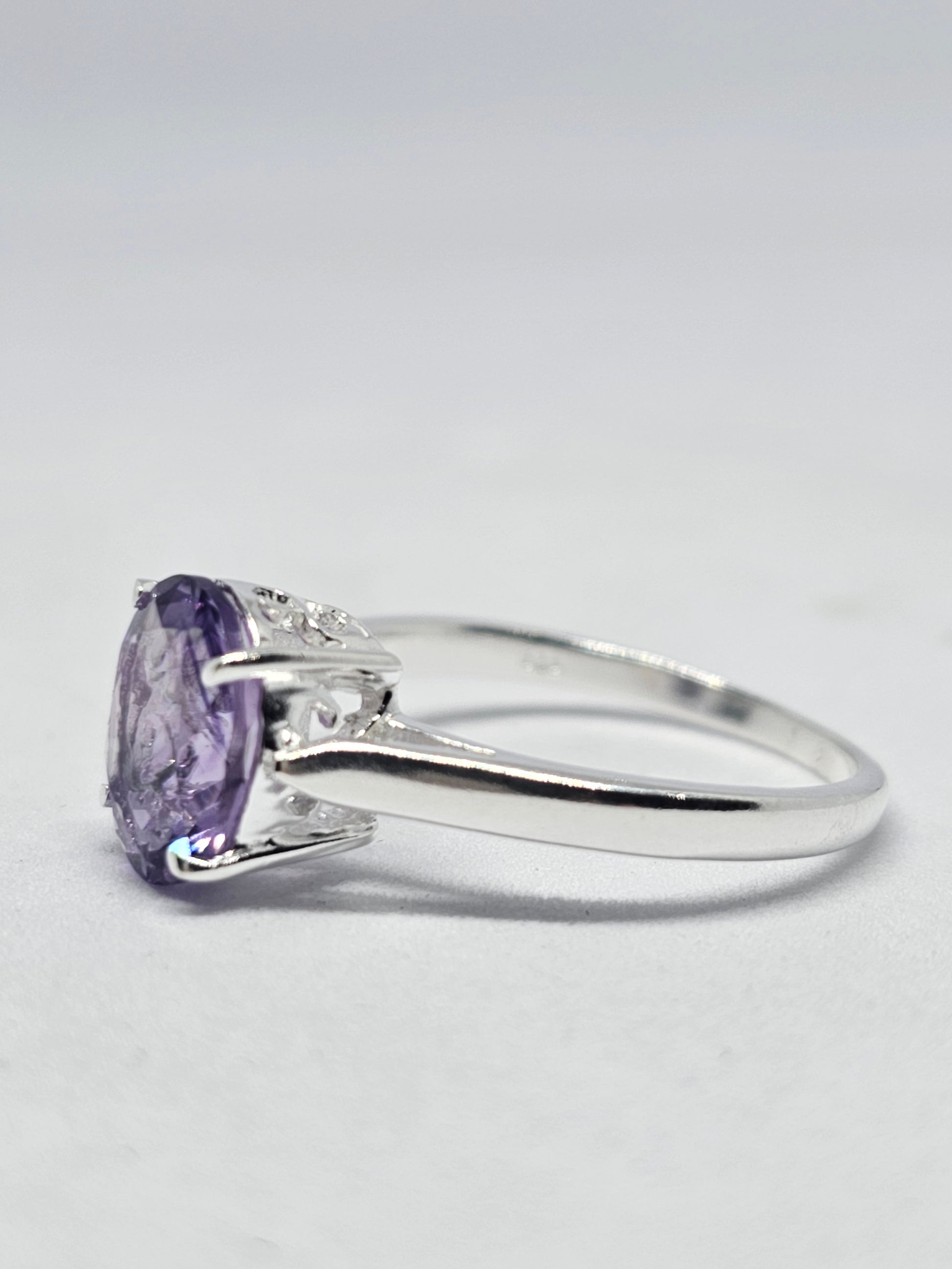 Amethyst ring - Rivendell Shop