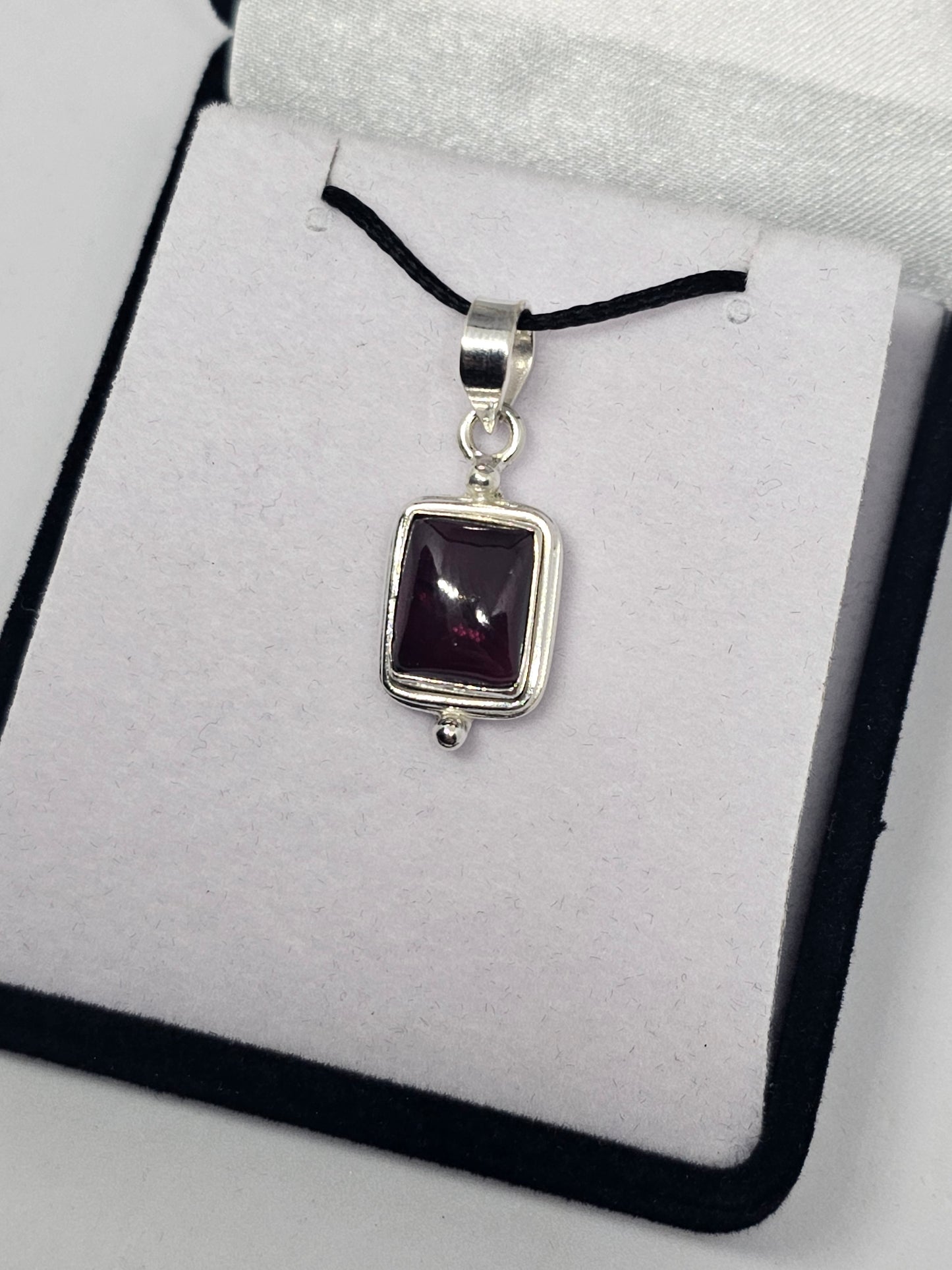 Garnet Pendant - Rivendell Shop