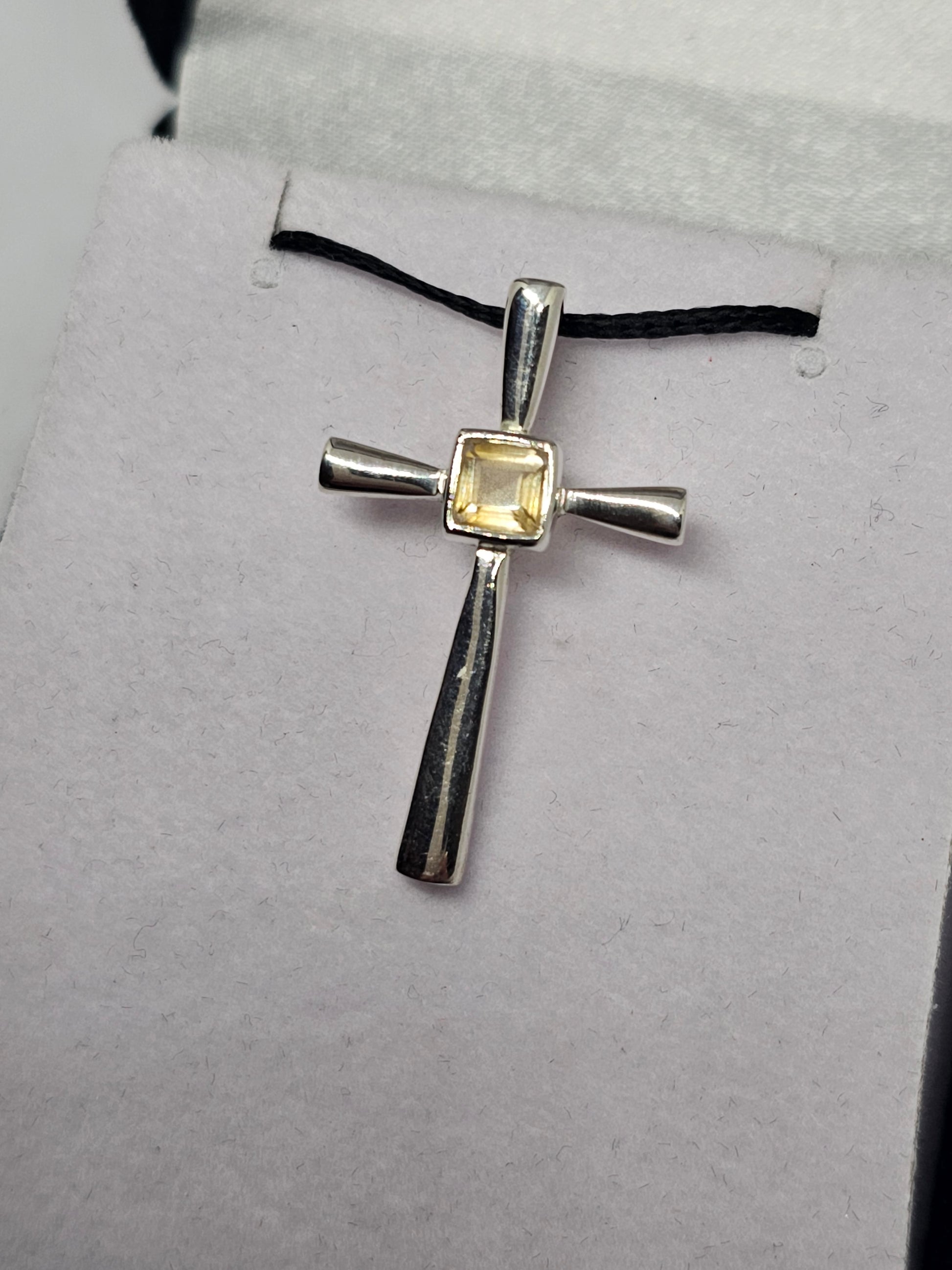 Citrine Cross Pendant - Rivendell Shop