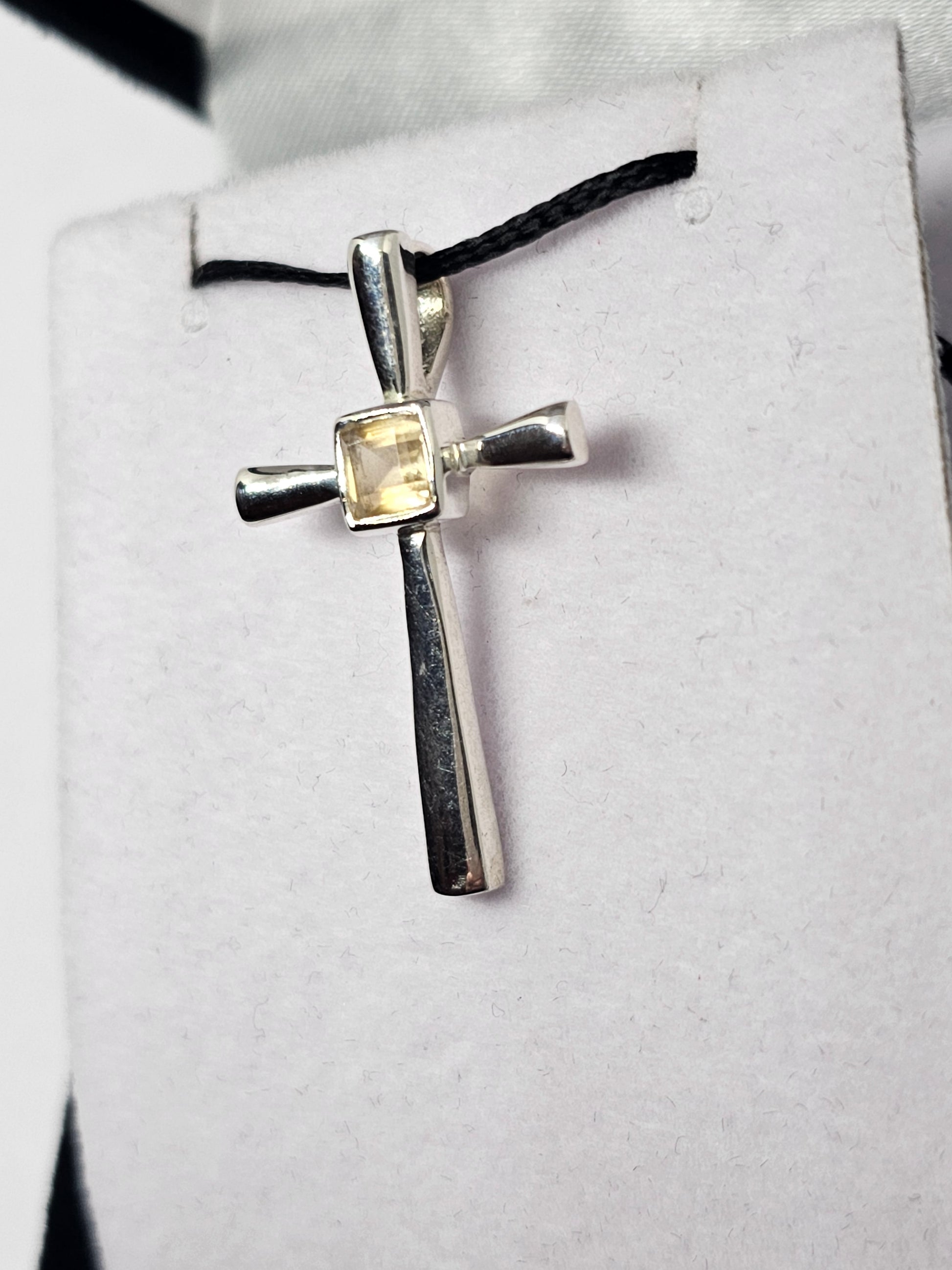 Citrine Cross Pendant - Rivendell Shop