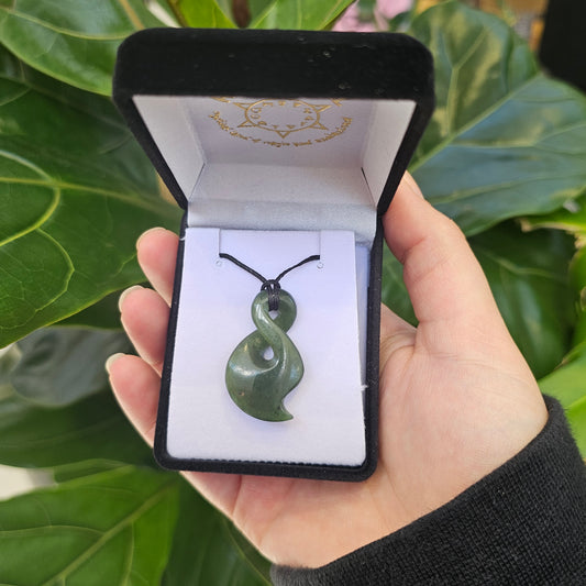 Greenstone Pendant - Pikorua (Twist)