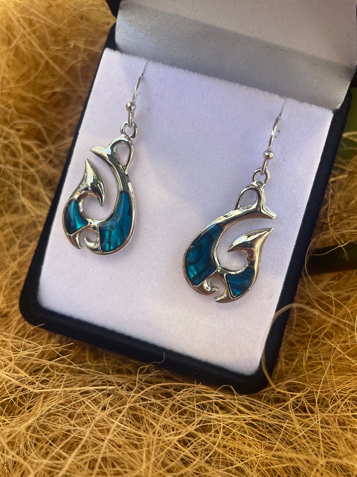 Paua Earrings - Hei Matau (Fish Hook)