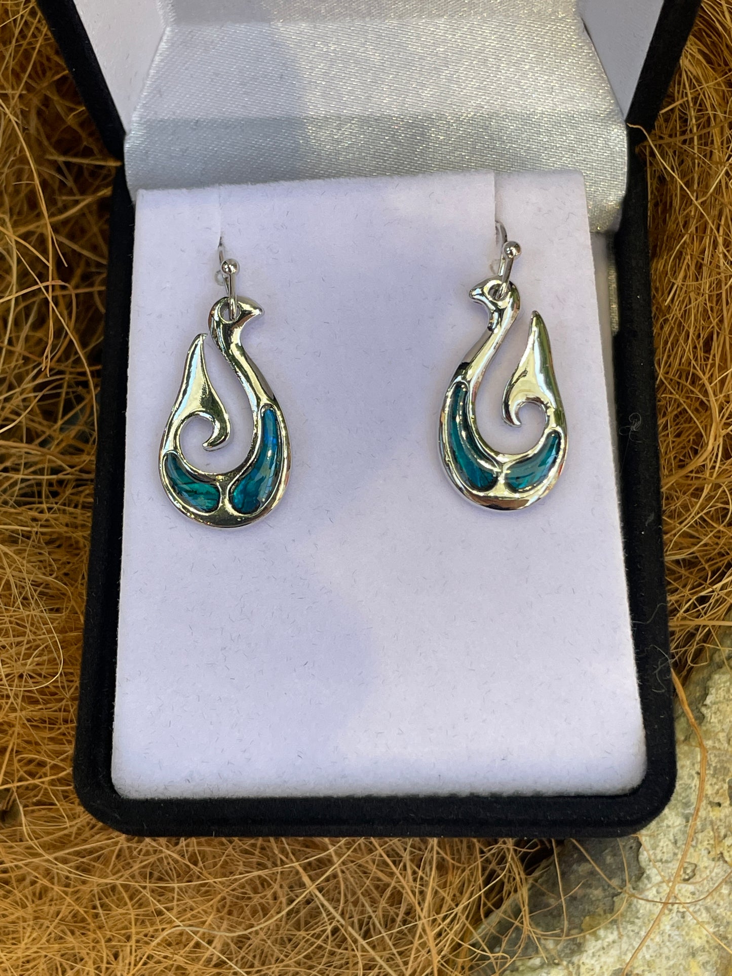 Paua Earrings - Hei Matau (Fish Hook)