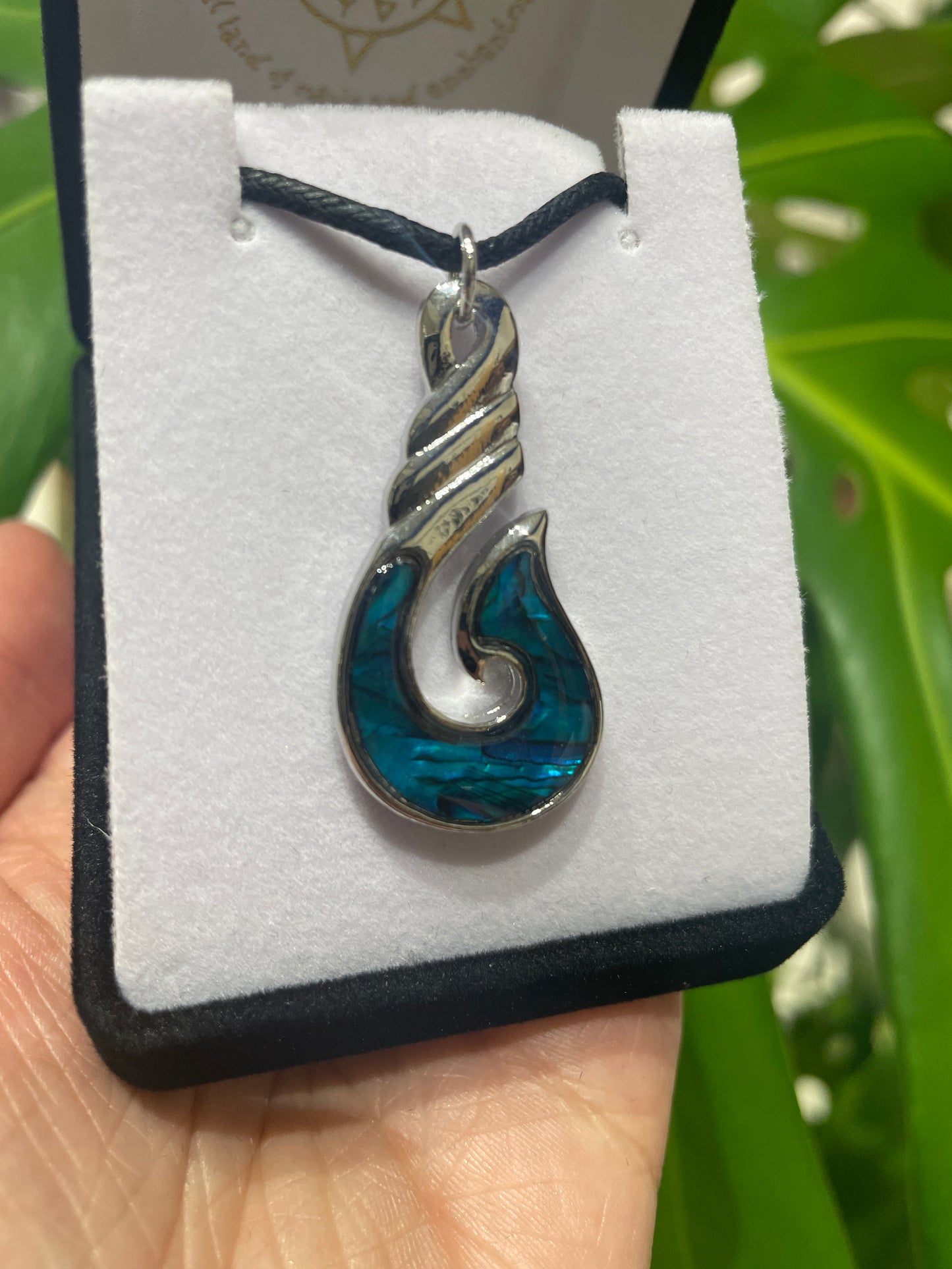 Paua Pendant - Hei Matau (Fish Hook)