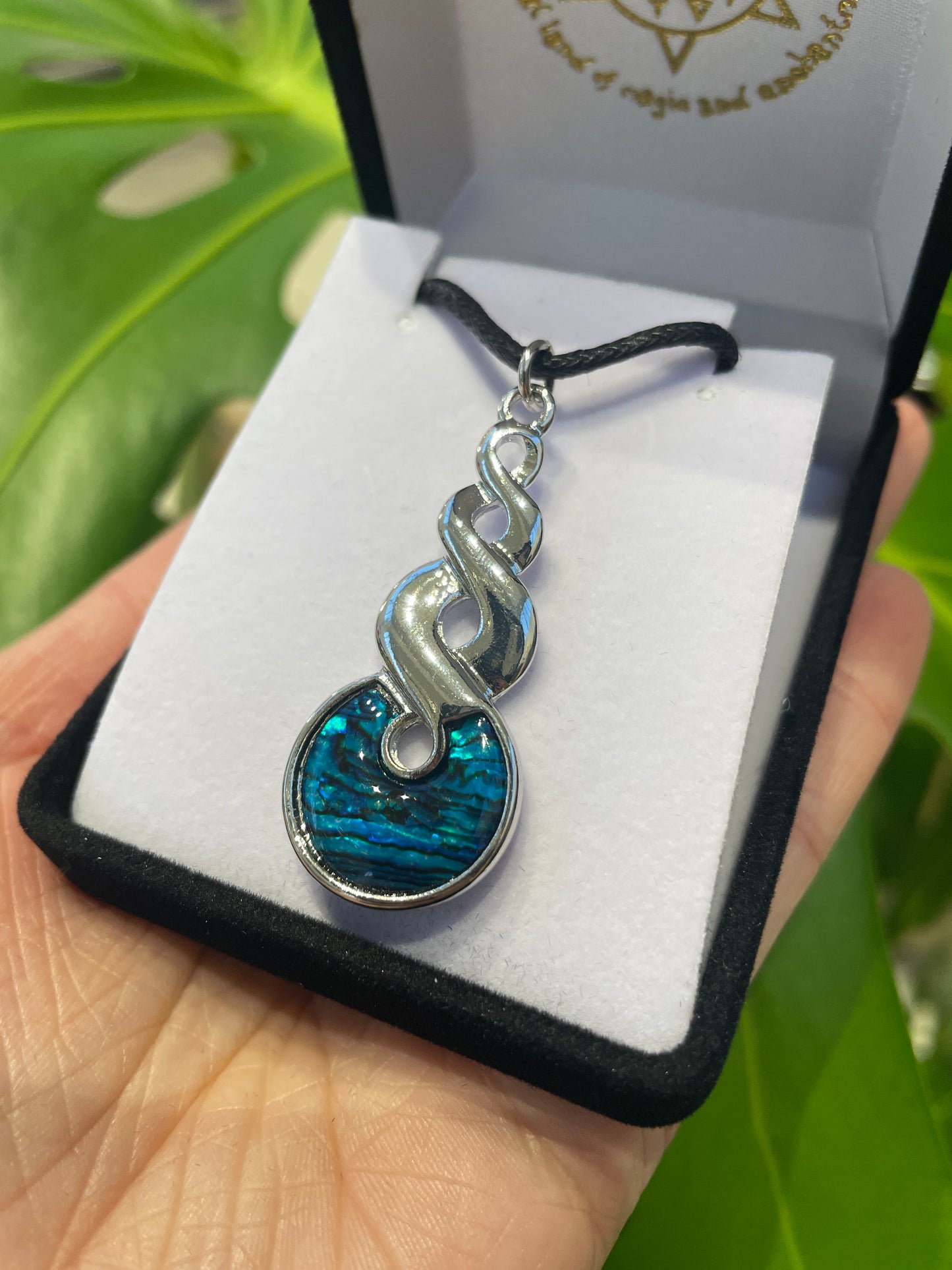 Paua Pendant - Pikorua (Twist)