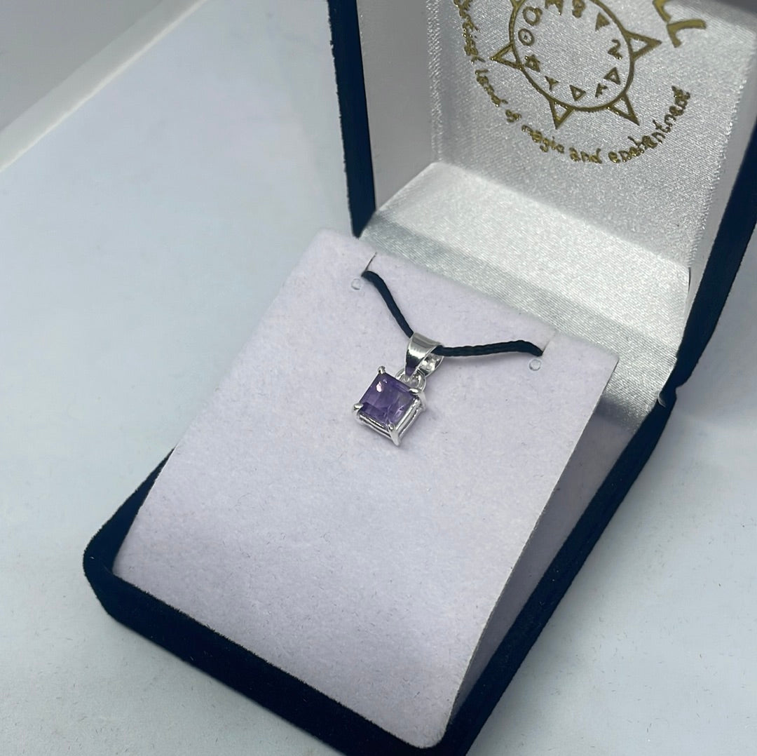 Amethyst Pendant - Rivendell Shop