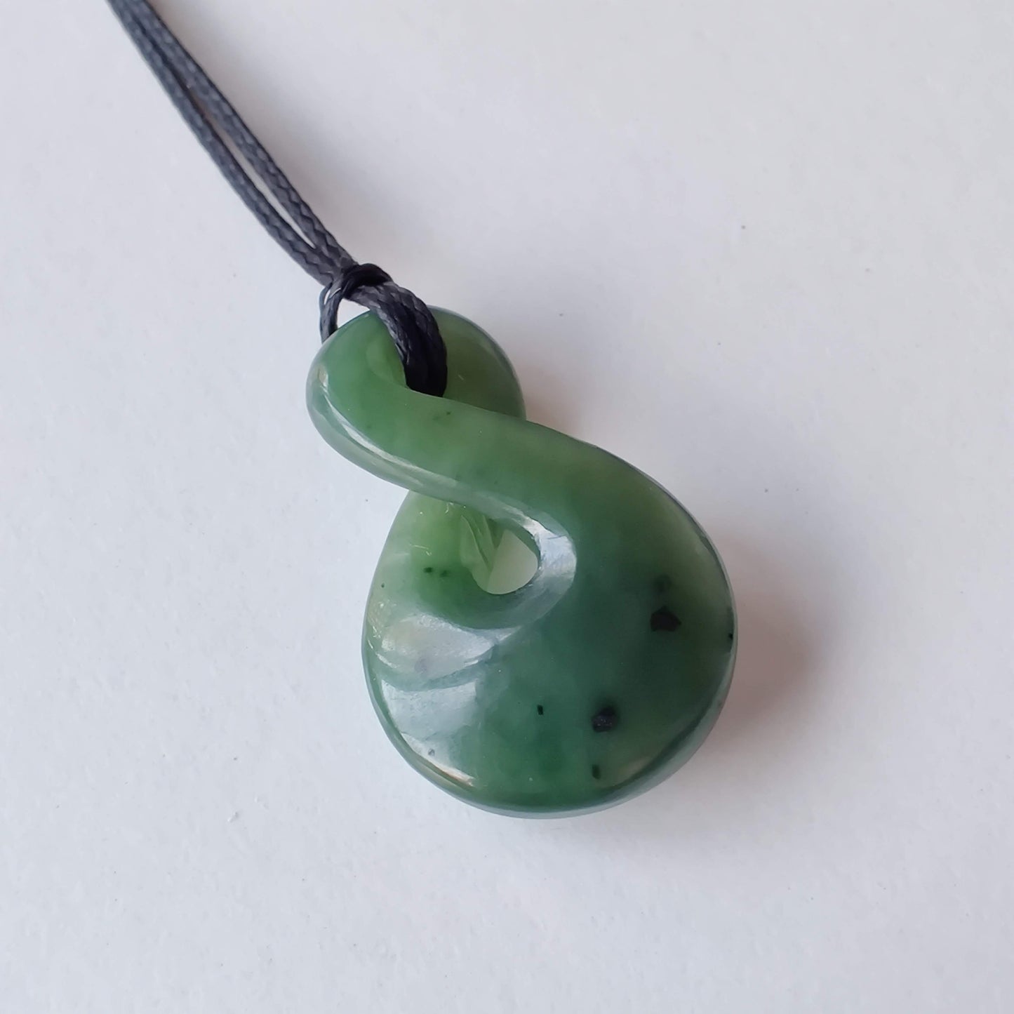 Twist Pikorua Greenstone Pendant - Single Twist