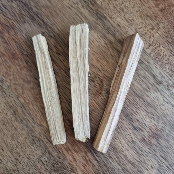 Palo Santo 3-Stick Bundle