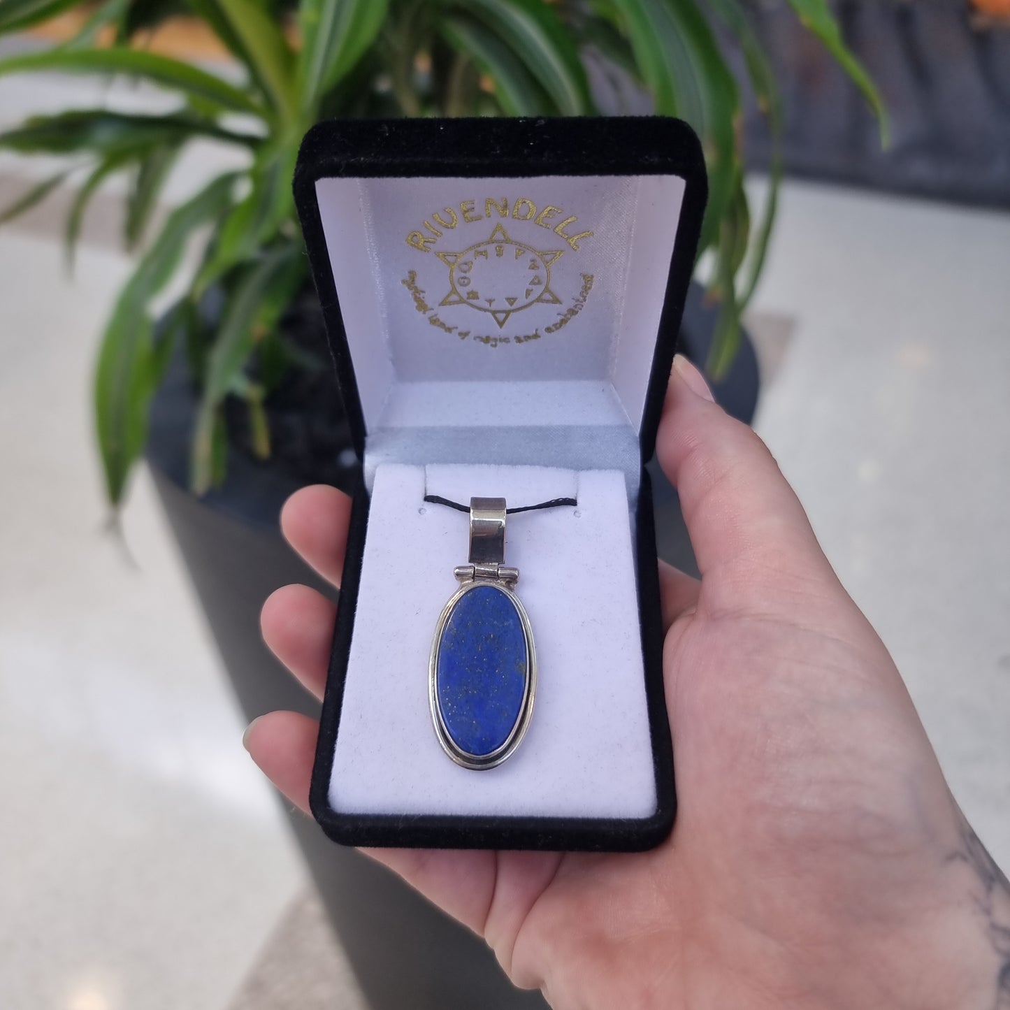 Lapis lazuli pendant - Rivendell Shop