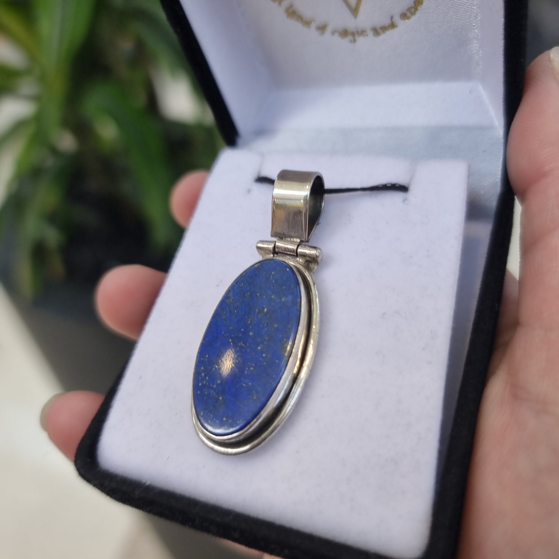 Lapis lazuli pendant - Rivendell Shop