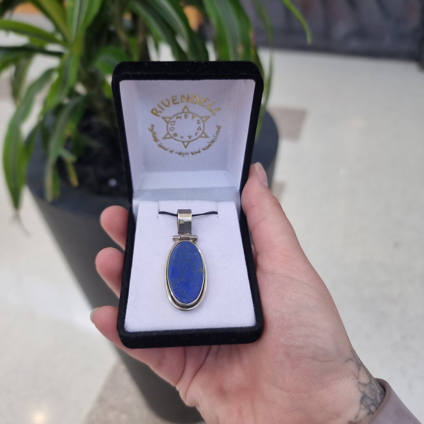 Lapis lazuli pendant - Rivendell Shop