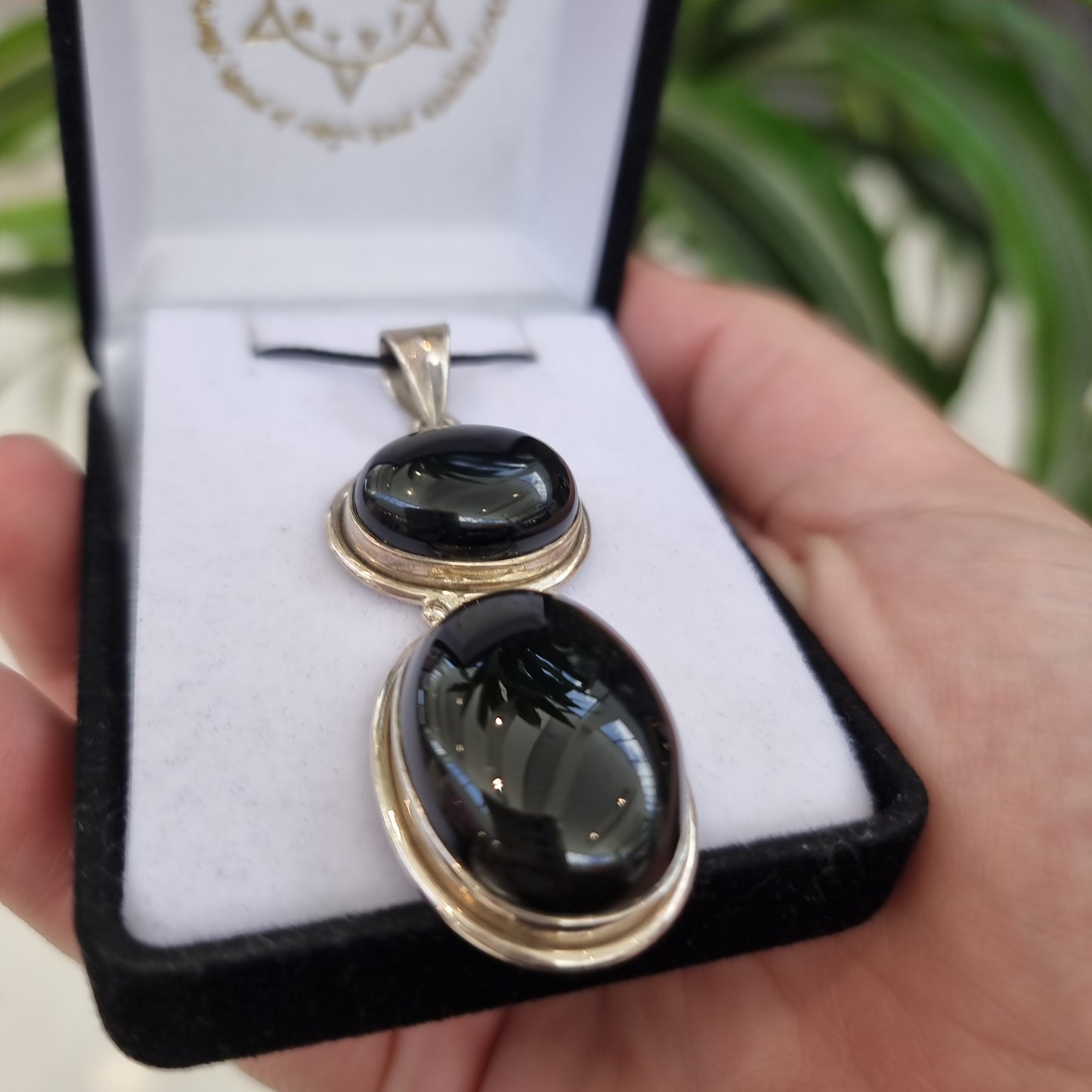 Black onyx pendant - Rivendell Shop