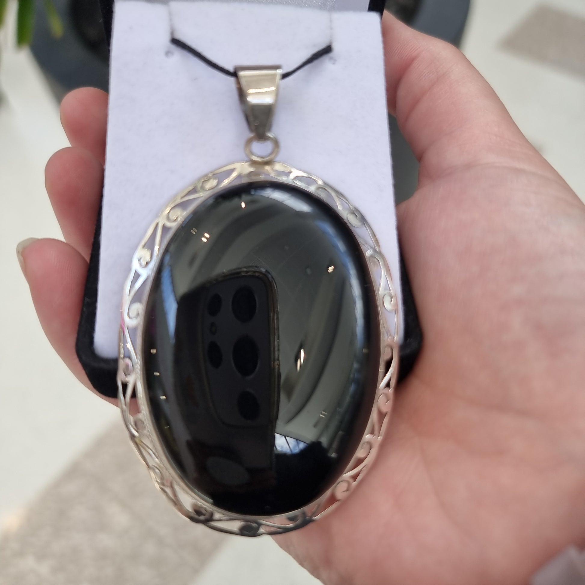 Black onyx pendant - Rivendell Shop