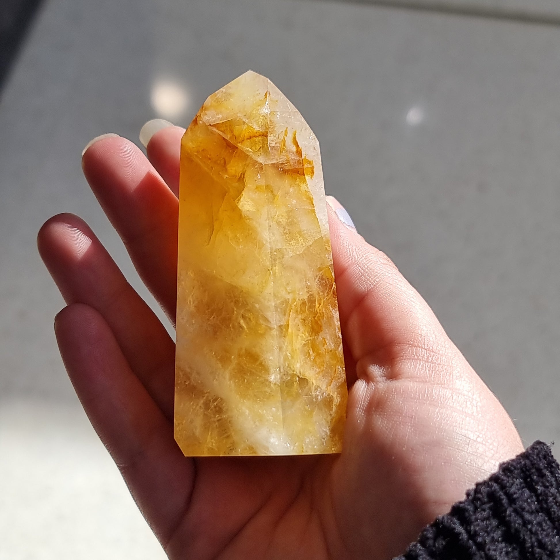 Hematoid Quartz point - Rivendell Shop