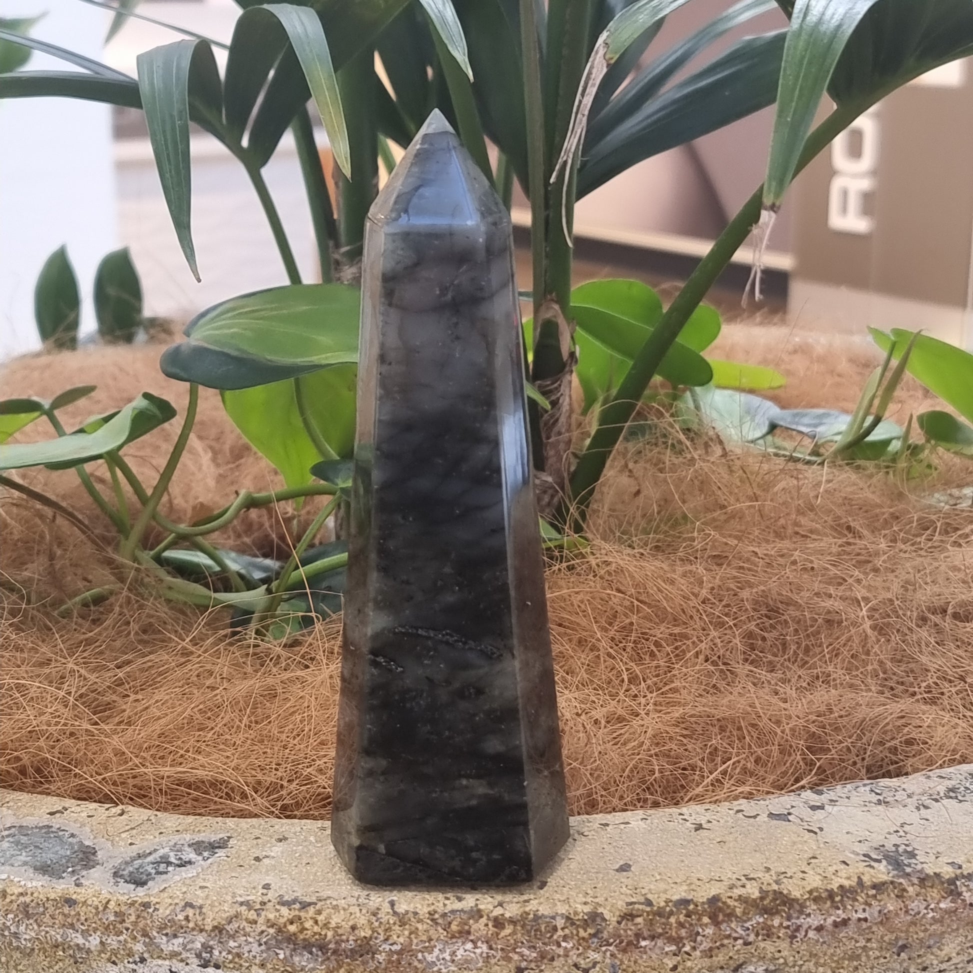 Labradorite point - Rivendell Shop