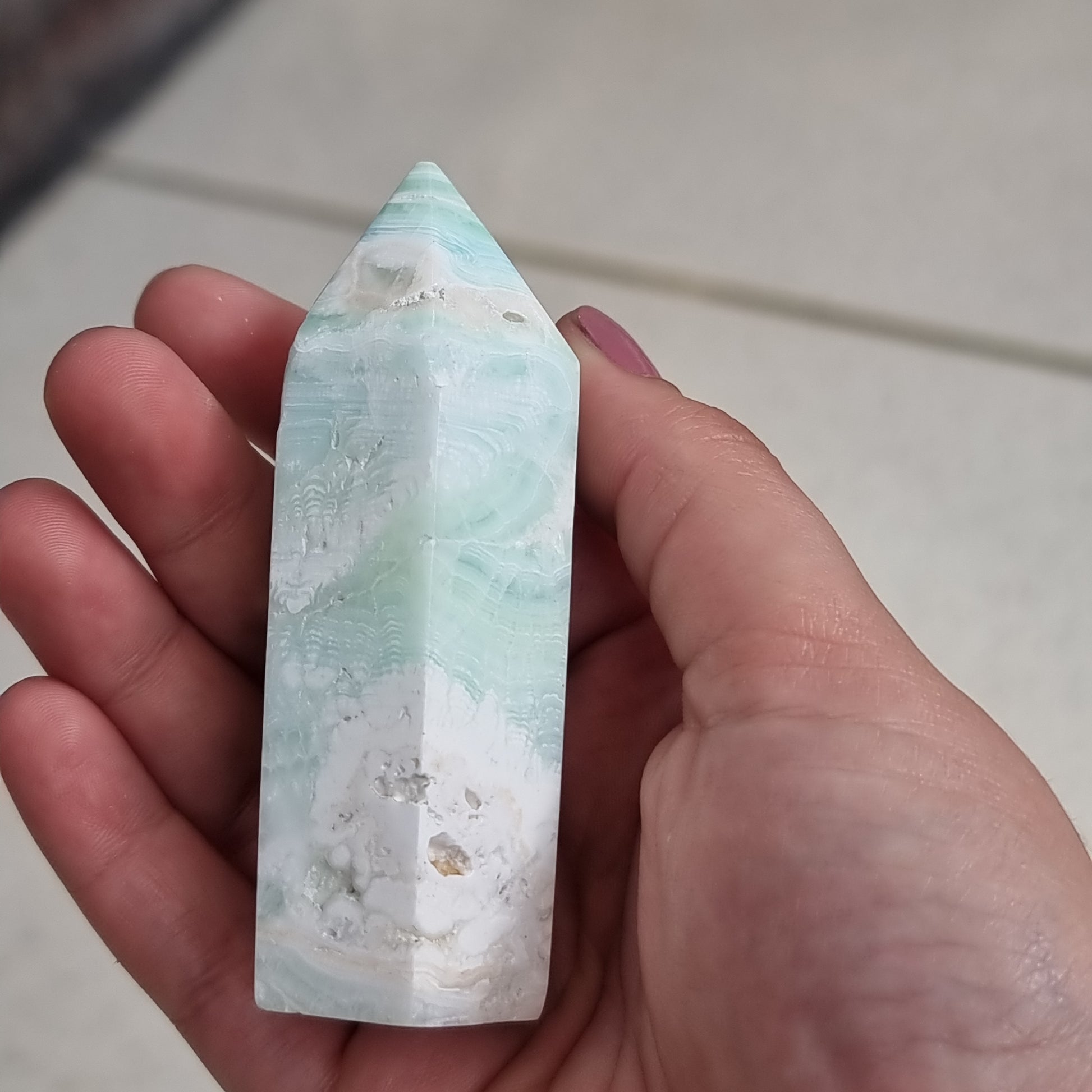 Carbbean calcite point - Rivendell Shop