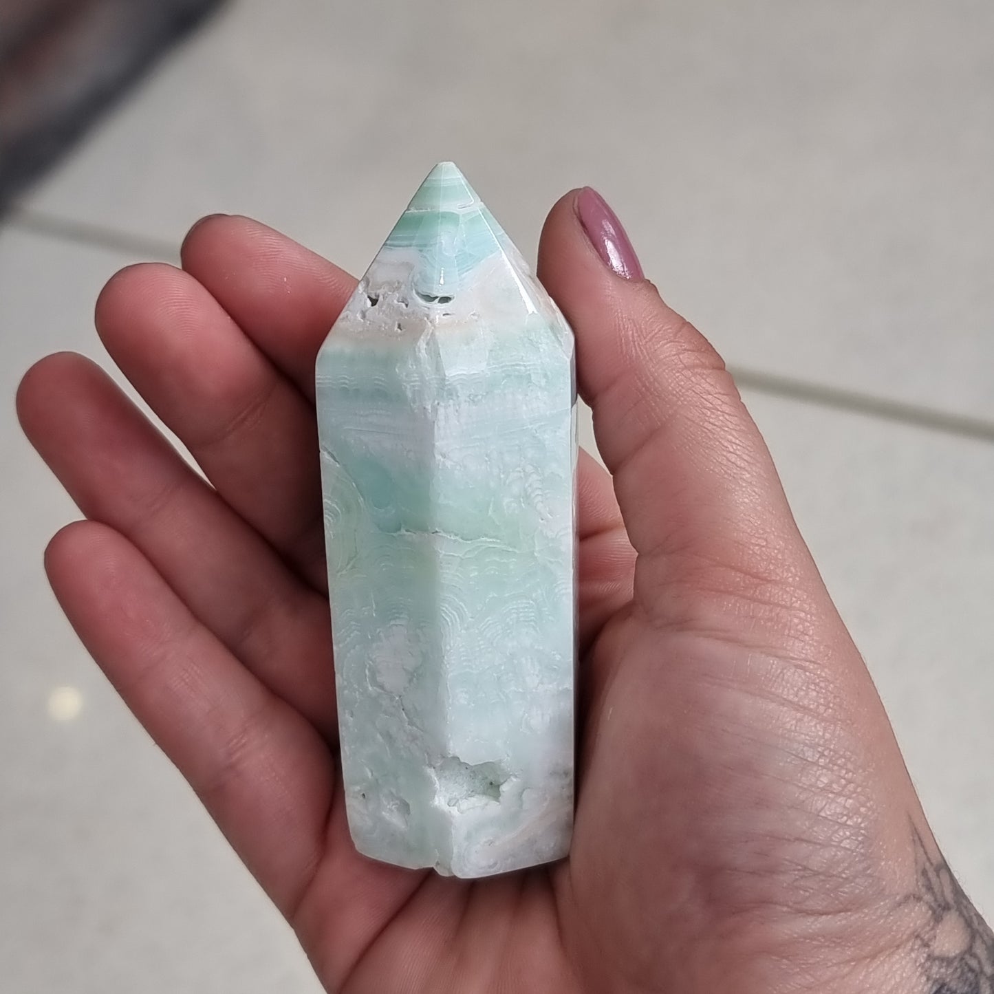 Carbbean calcite point - Rivendell Shop