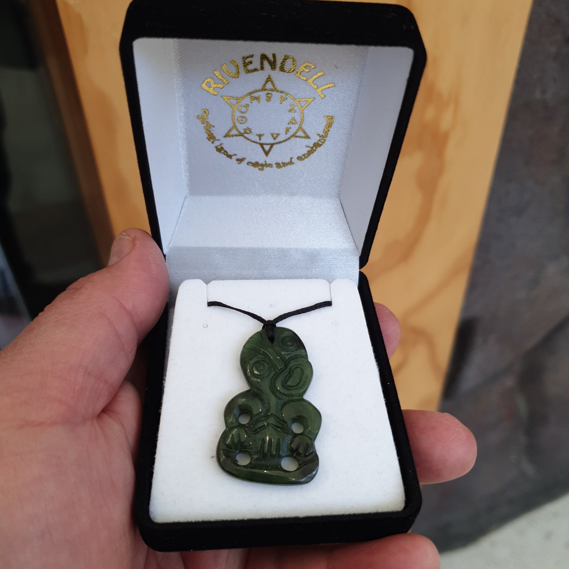 Greenstone Tiki Pendant 35 x 25 mm - Rivendell Shop