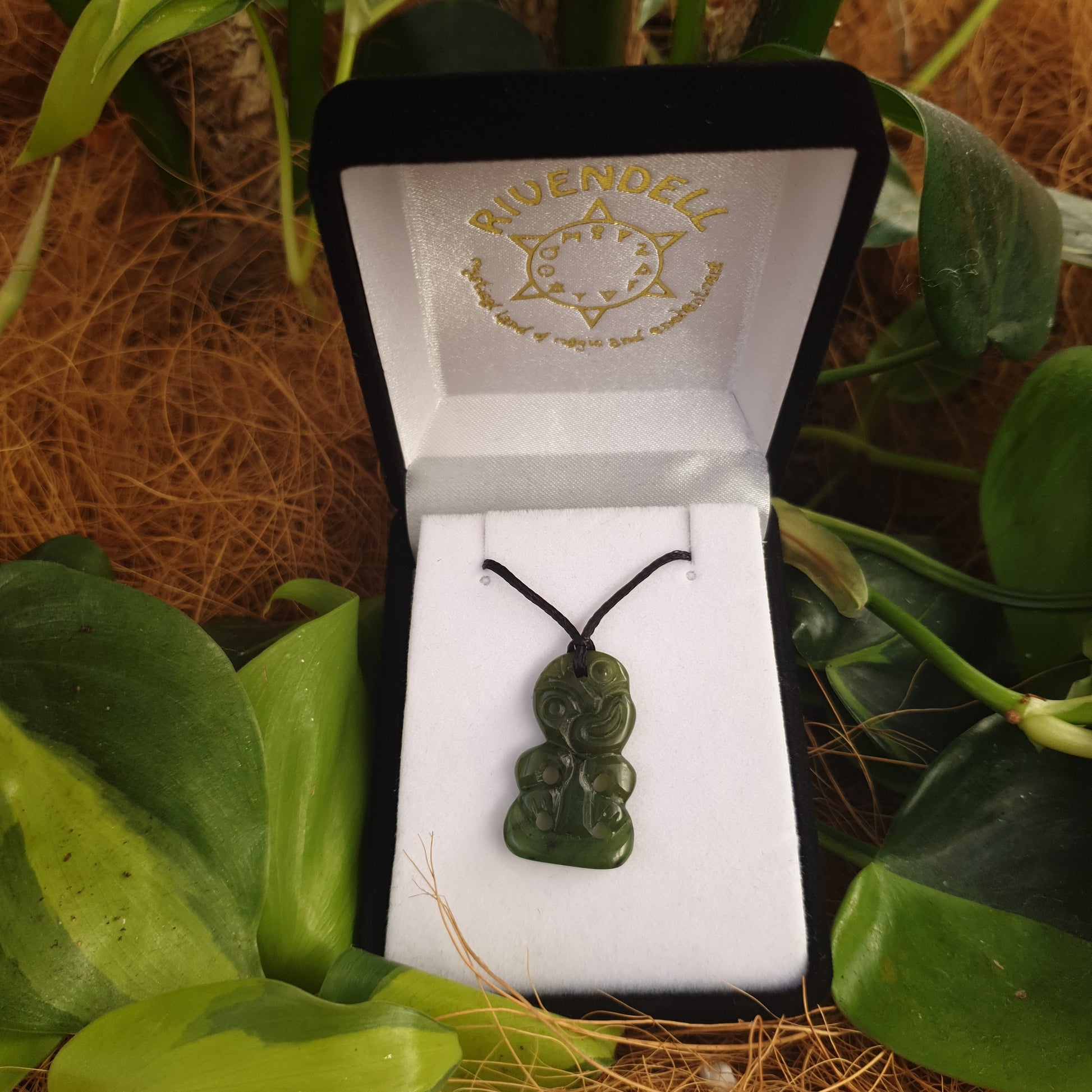 Greenstone Small Tiki Pendant 25 x 15mm - Rivendell Shop